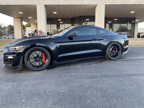 Black Ford Mustang - VS-5RS in Satin Black