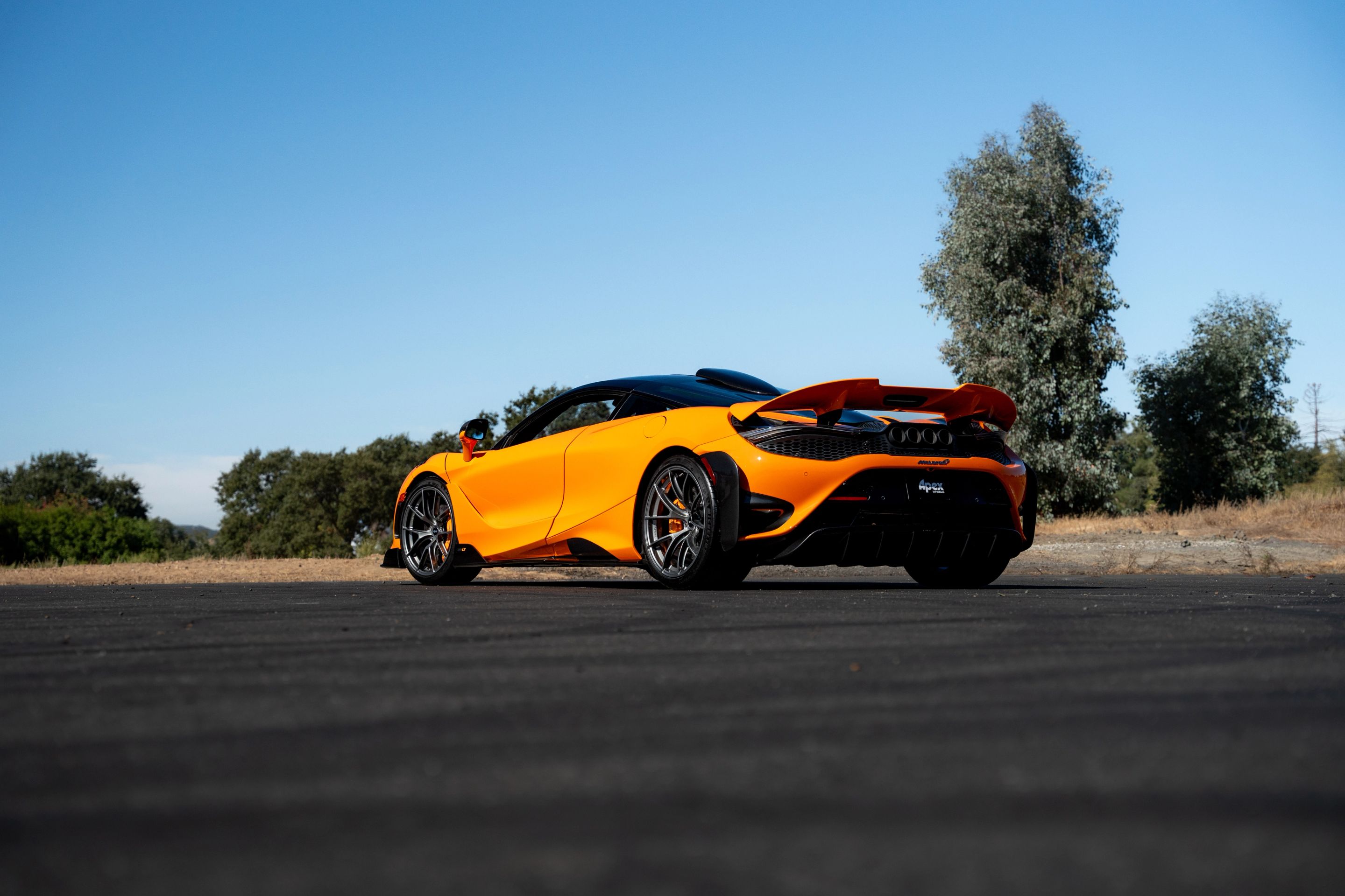 Orange McLaren 765LT with 19"/20" VS-5RS Apex wheels in Anthracite