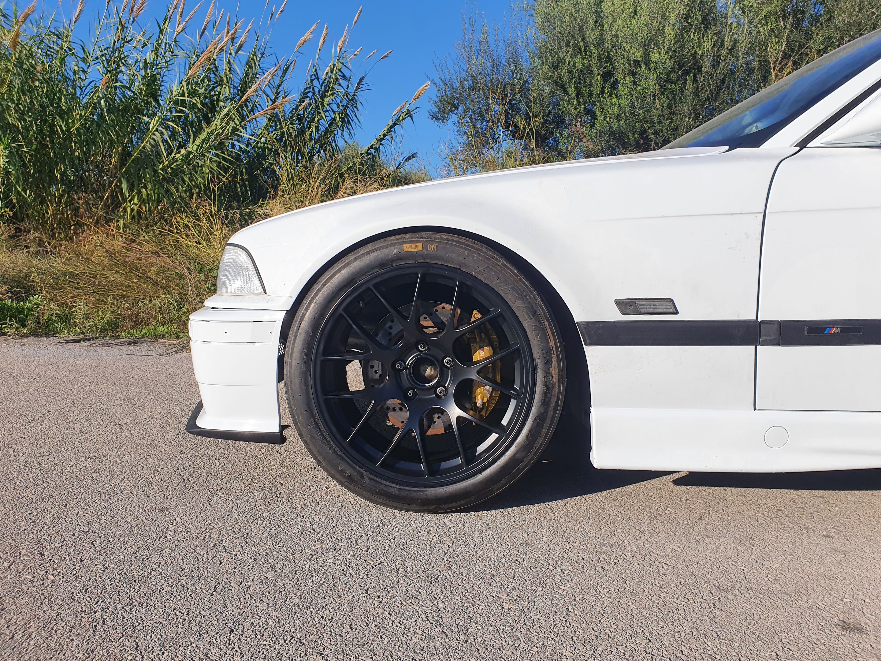 White BMW E36 3 Series with 18" EC-7 Apex wheels in Satin Black