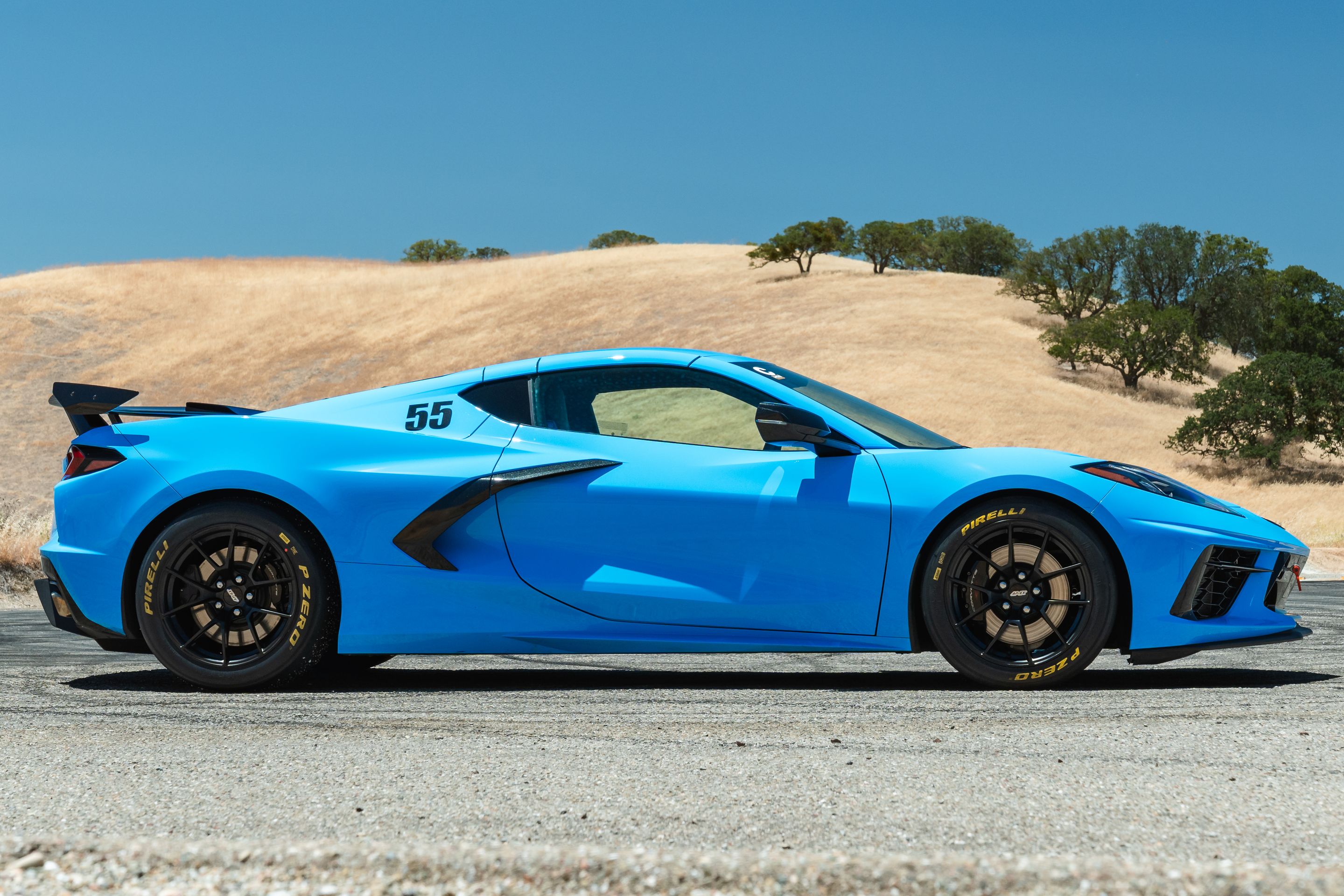 Blue Chevrolet C8 Corvette Stingray/Z51 with 18" VS-5RS Apex wheels in Satin Black