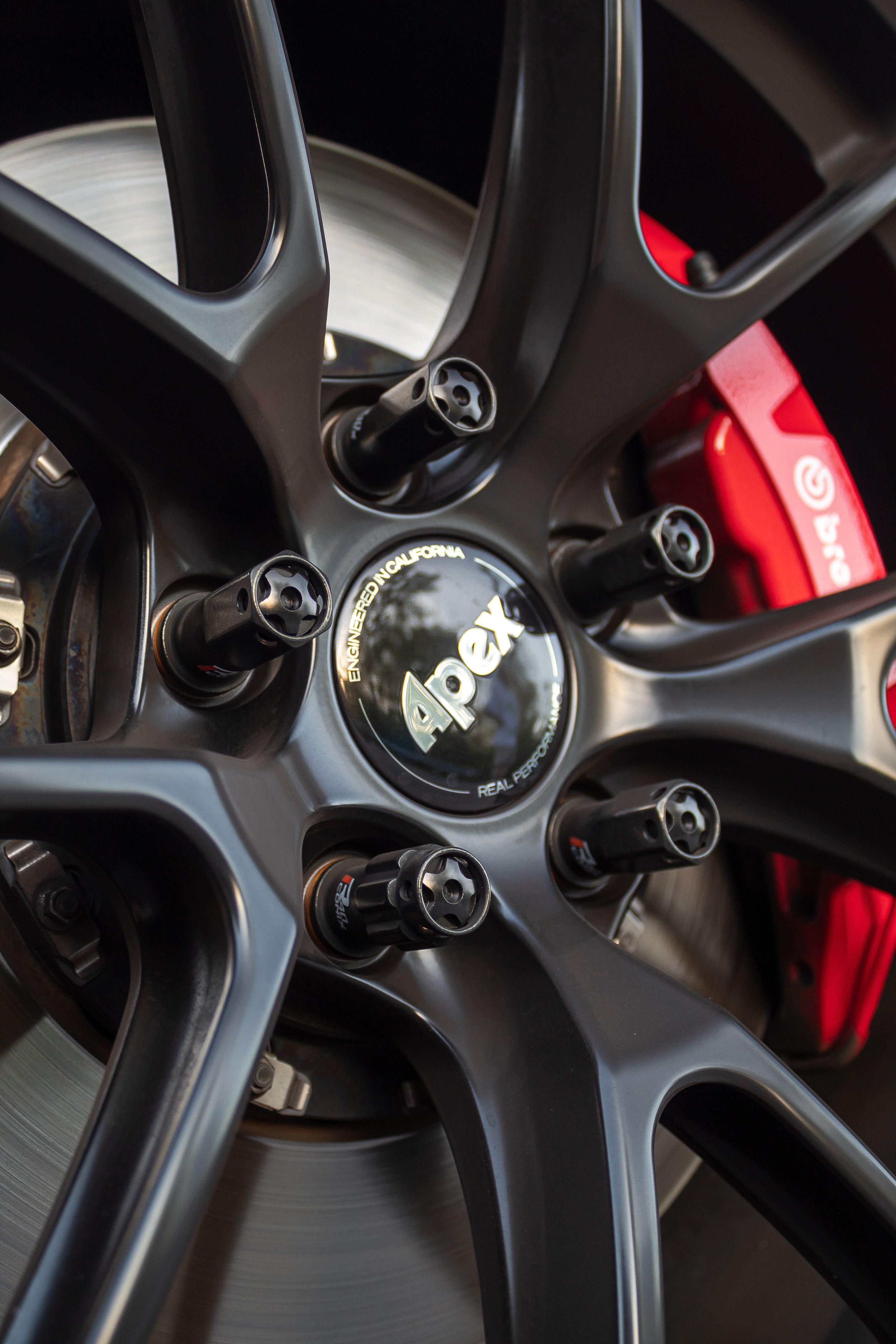 White Honda FL5 Civic Type-R with 18" VS-5RS Apex wheels in Satin Black