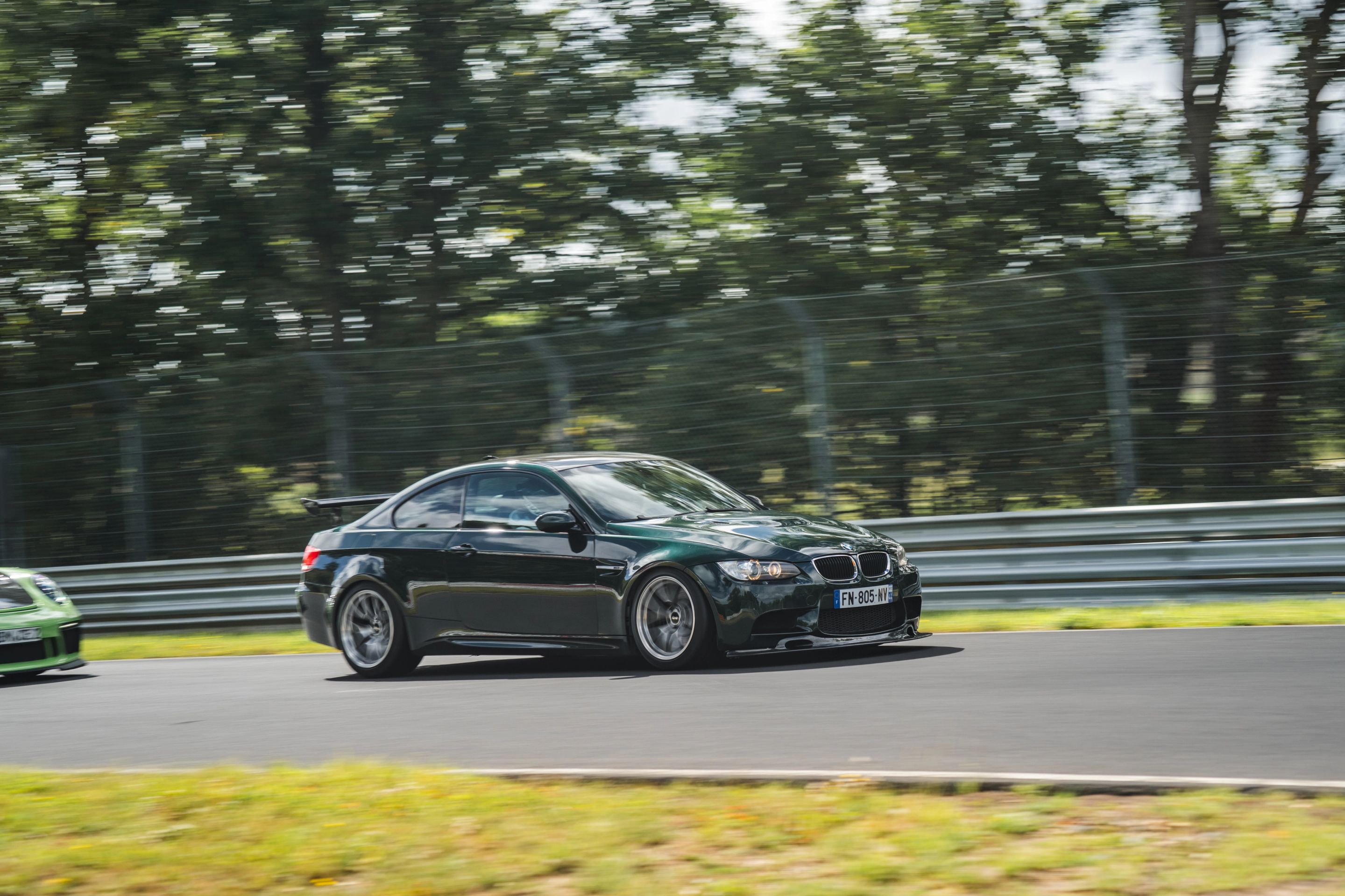 Green BMW E92 Coupe M3 with 18" VS-5RS Apex wheels in Brushed Clear