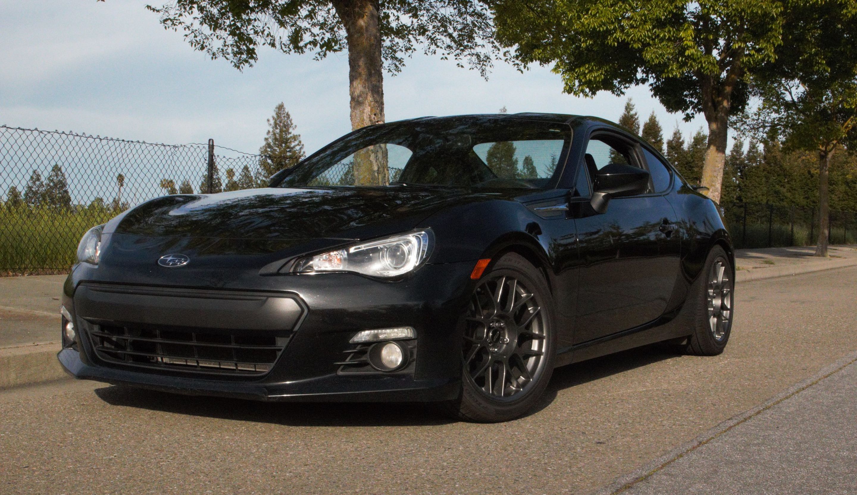 Grey Subaru ZC6 / Gen 1 BRZ with 17" ARC-8 Apex wheels in Anthracite