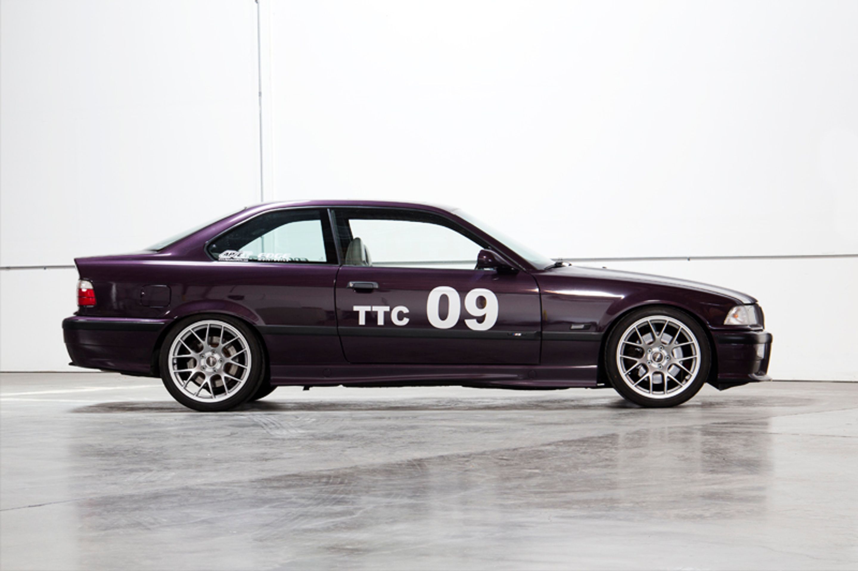 Purple BMW E36 M3 with 18" EC-7 Apex wheels in Race Silver