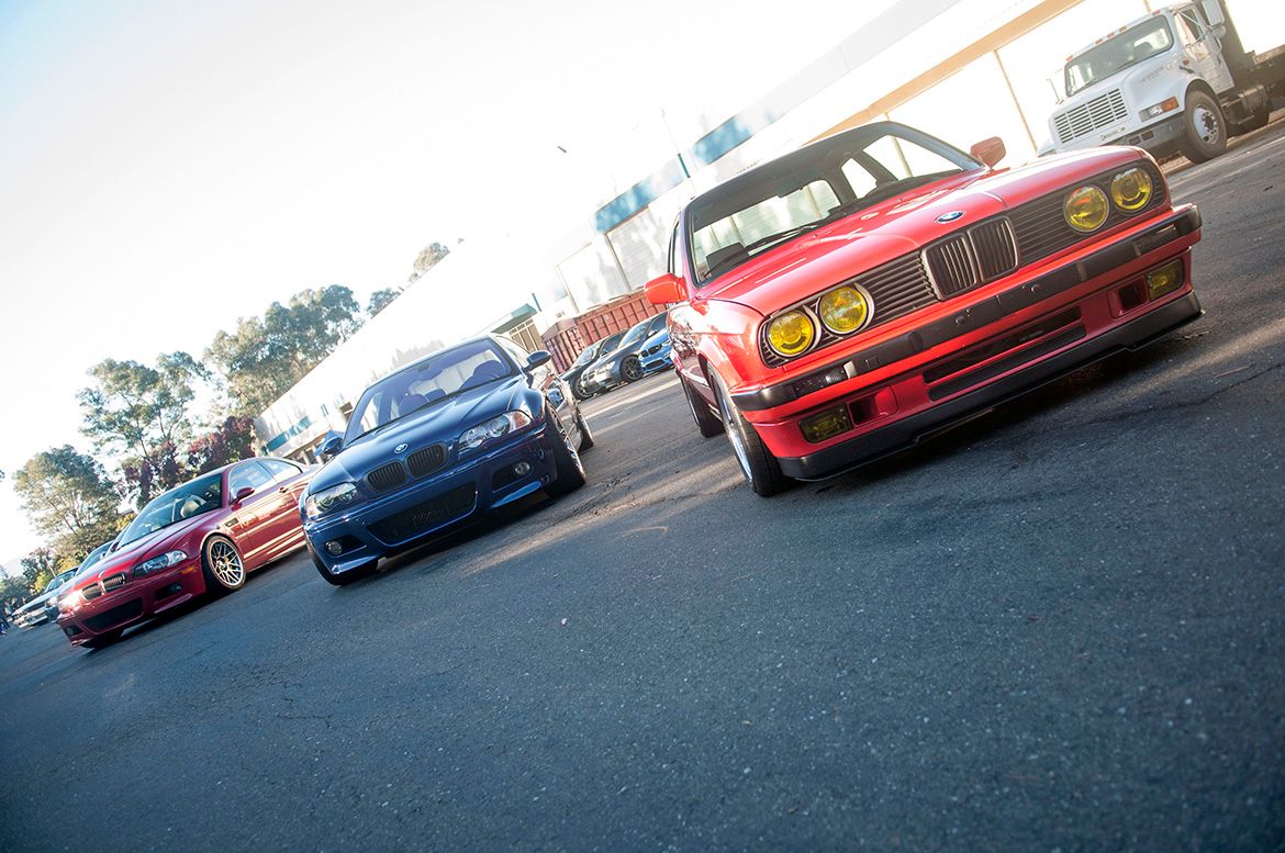 Black Chevrolet 6th Gen Camaro SS with 19" ARC-8 Apex wheels in Satin Black