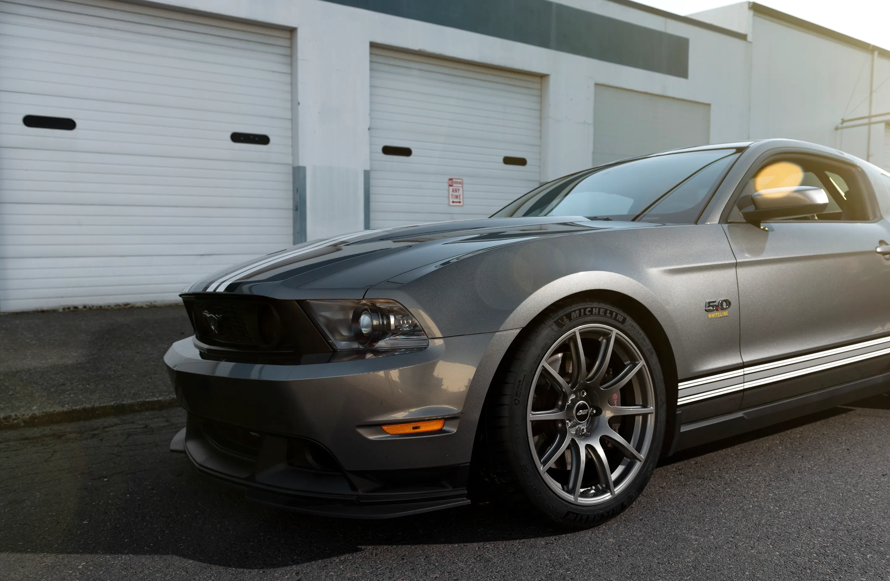 Ford S197 Mustang GT with 19