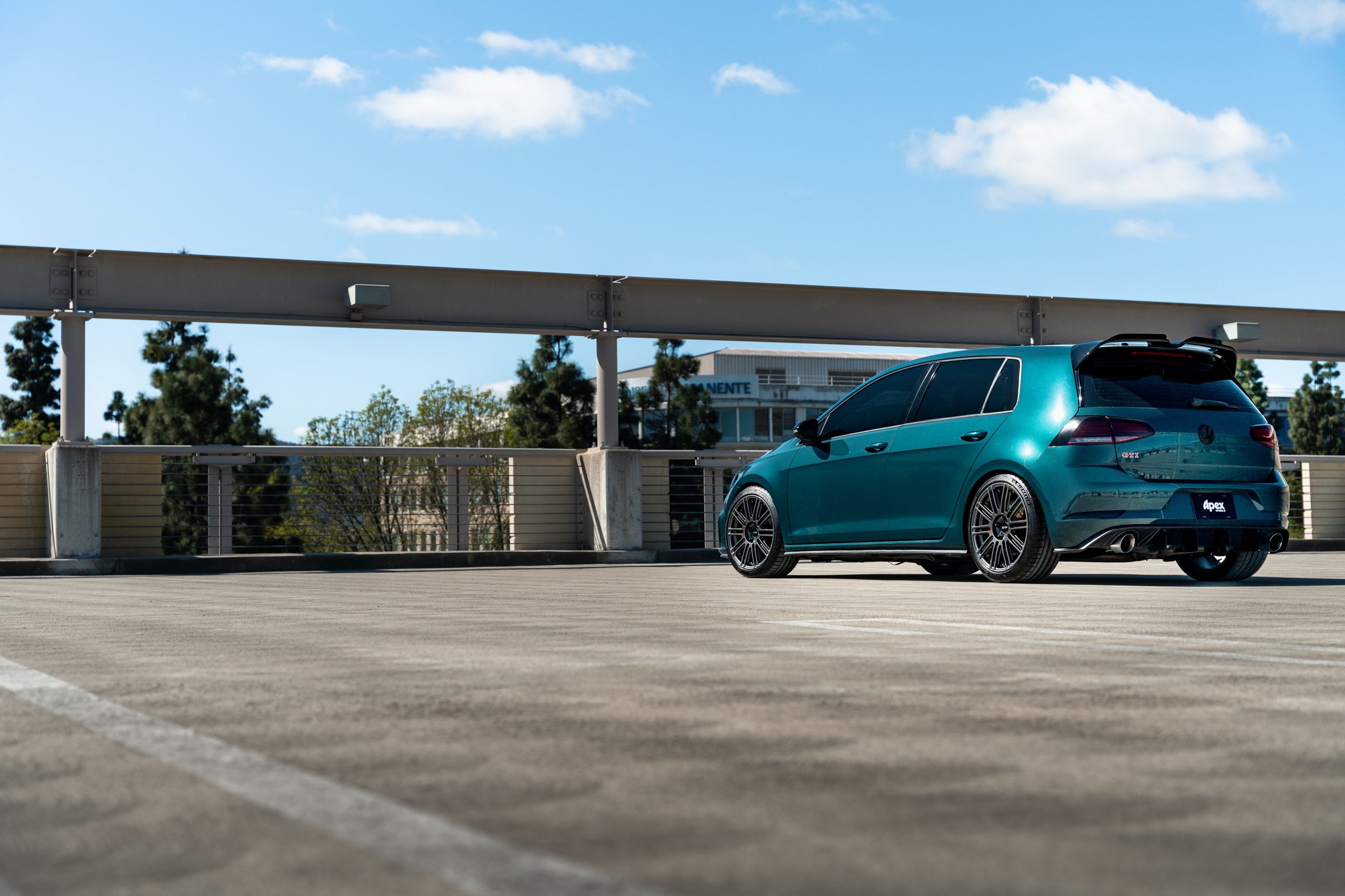 Green VW MK7 GTI with 18" TC-10RT Apex wheels in Anthracite