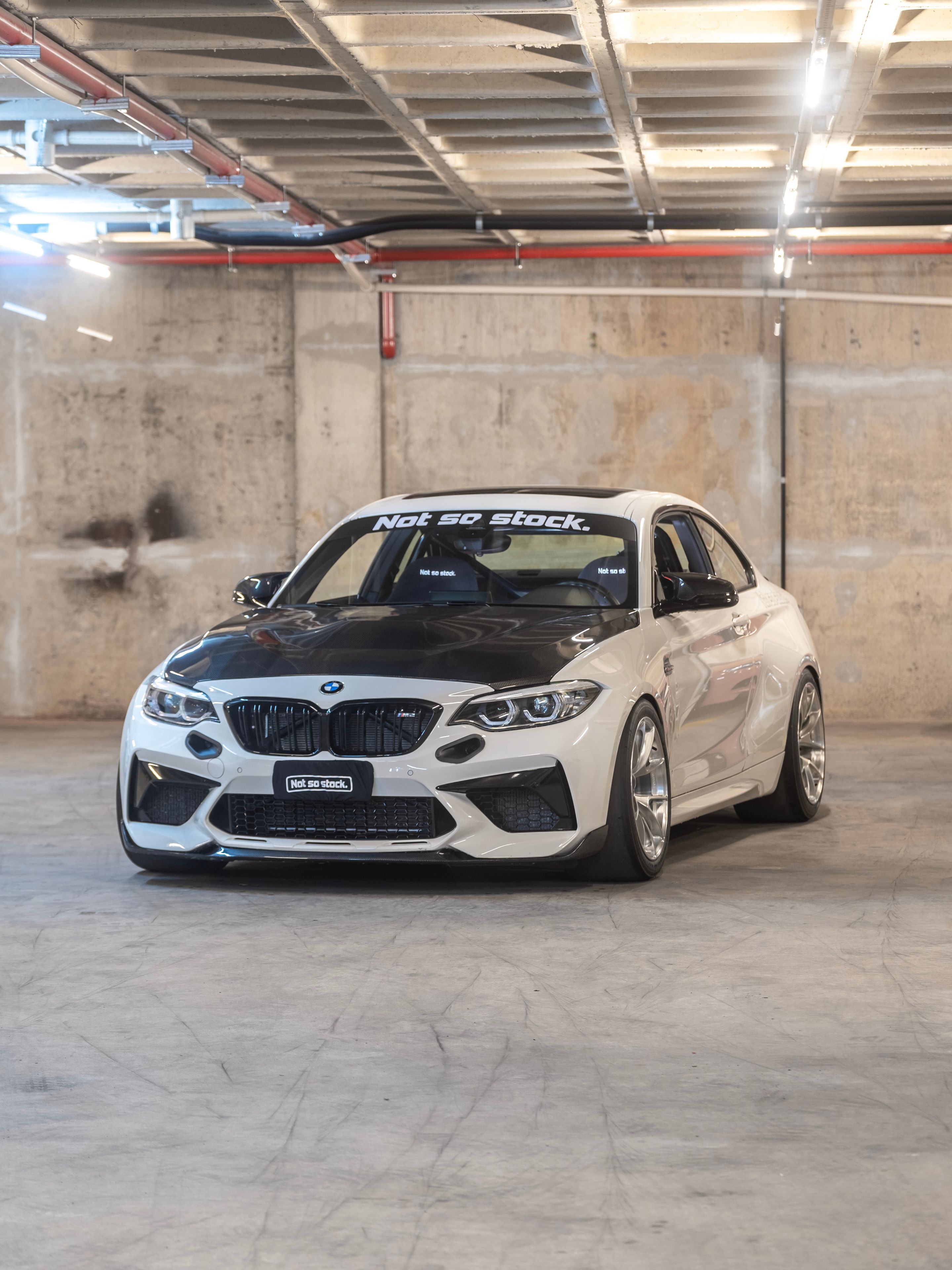 White BMW F87 M2 with 18" VS-5RS Apex wheels in Brushed Clear