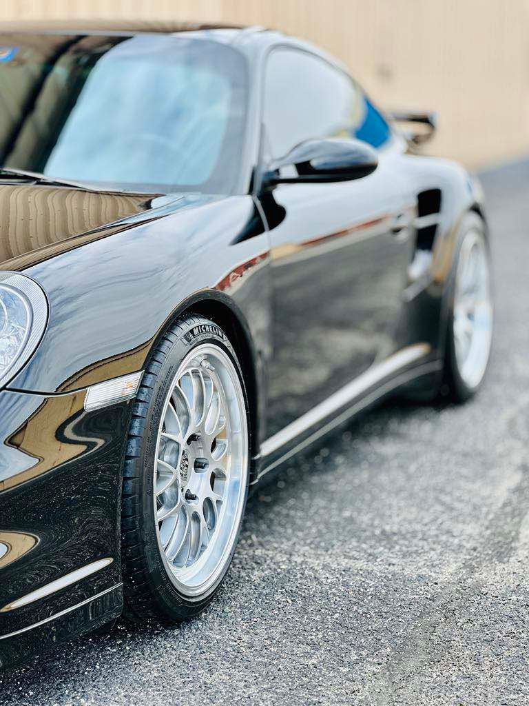 Black Porsche 911 997 Turbo with 19" ML-10RT Apex wheels in Machined Lip Brushed Clear