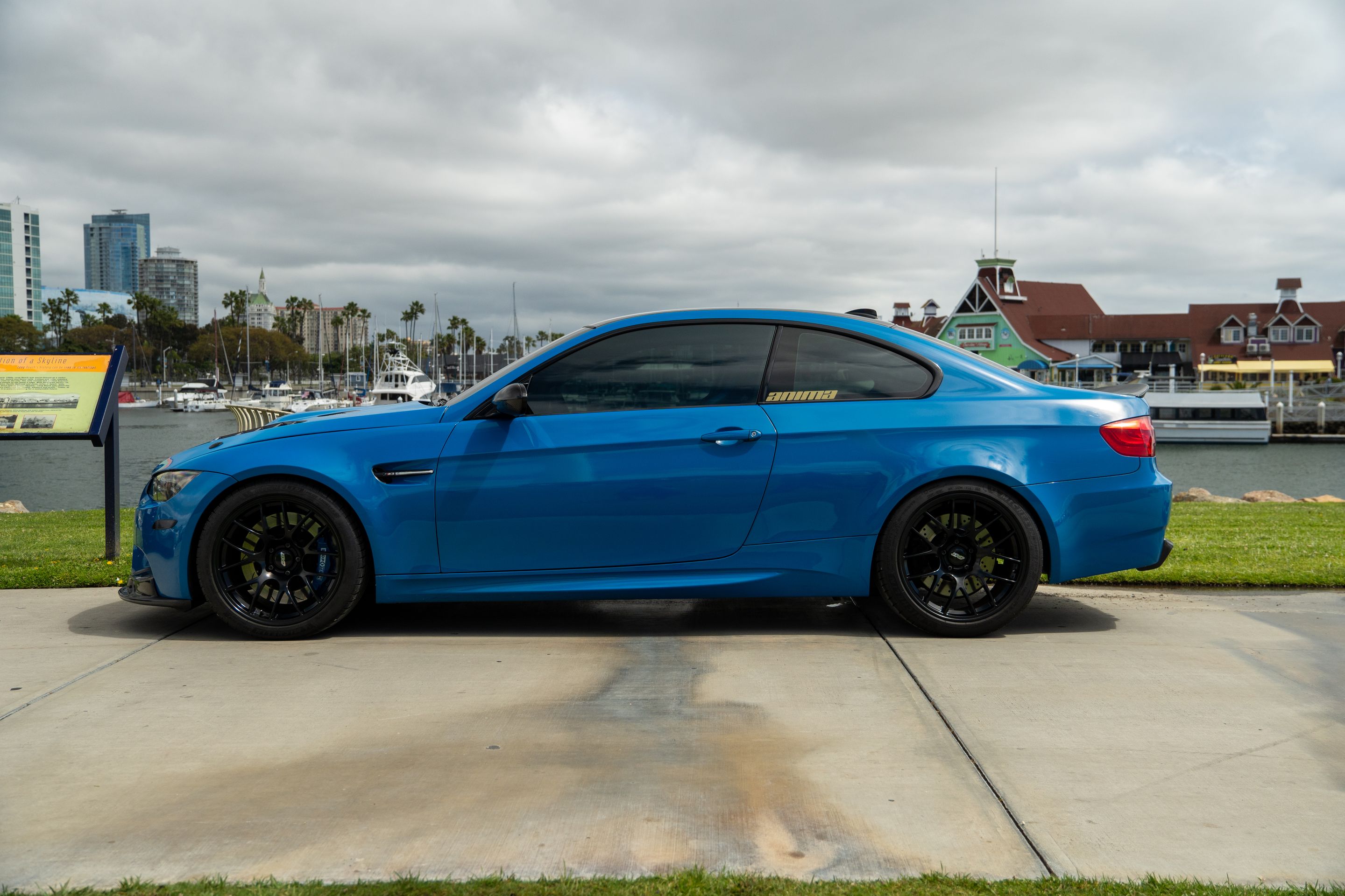 Blue BMW E92 Coupe M3 with 19" EC-7 Apex wheels in Satin Black