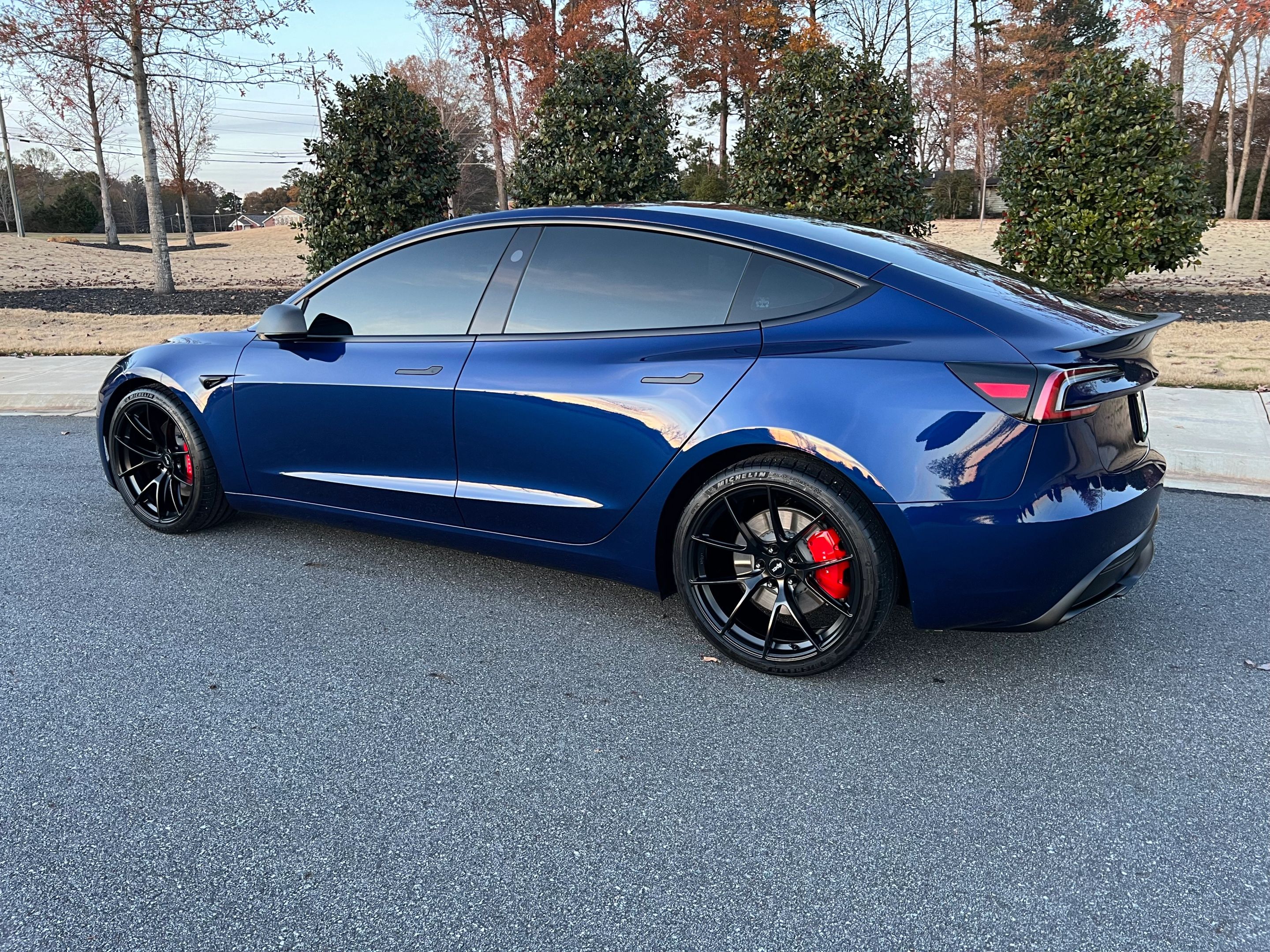Blue Tesla Model 3 with 20" VS-5RS Apex wheels in Satin Black