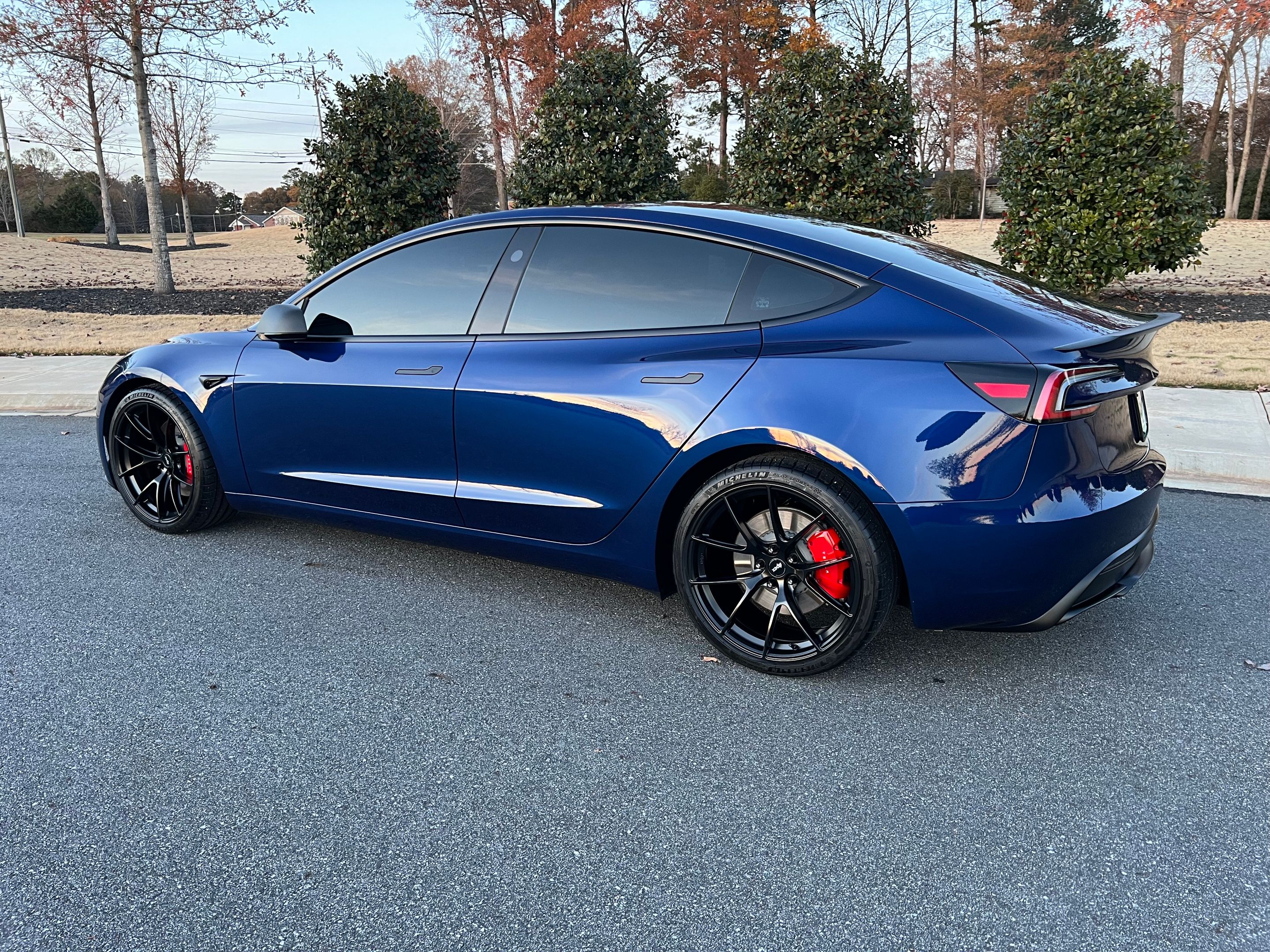 Blue Tesla Model 3 with 20" VS-5RS Apex wheels in Satin Black