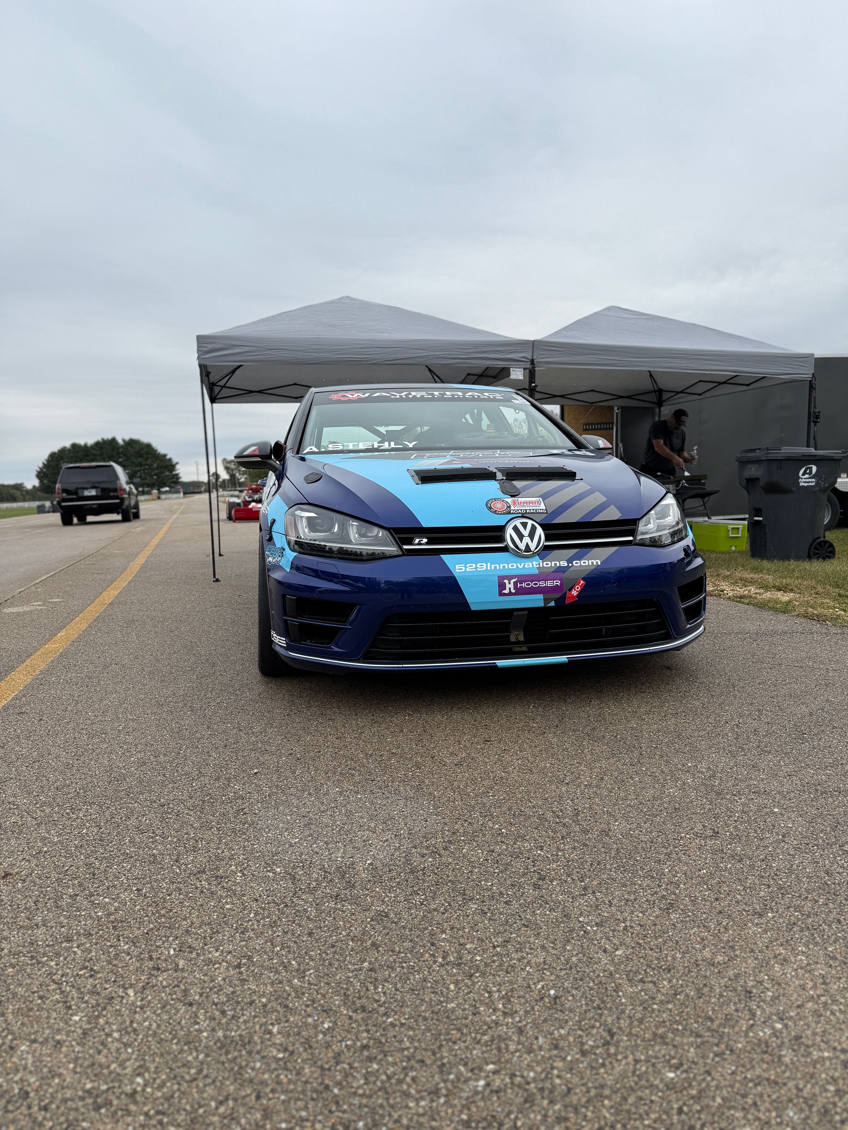 Race Livery VW MK7 Golf R with 18" SM-10 Apex wheels in Race Silver