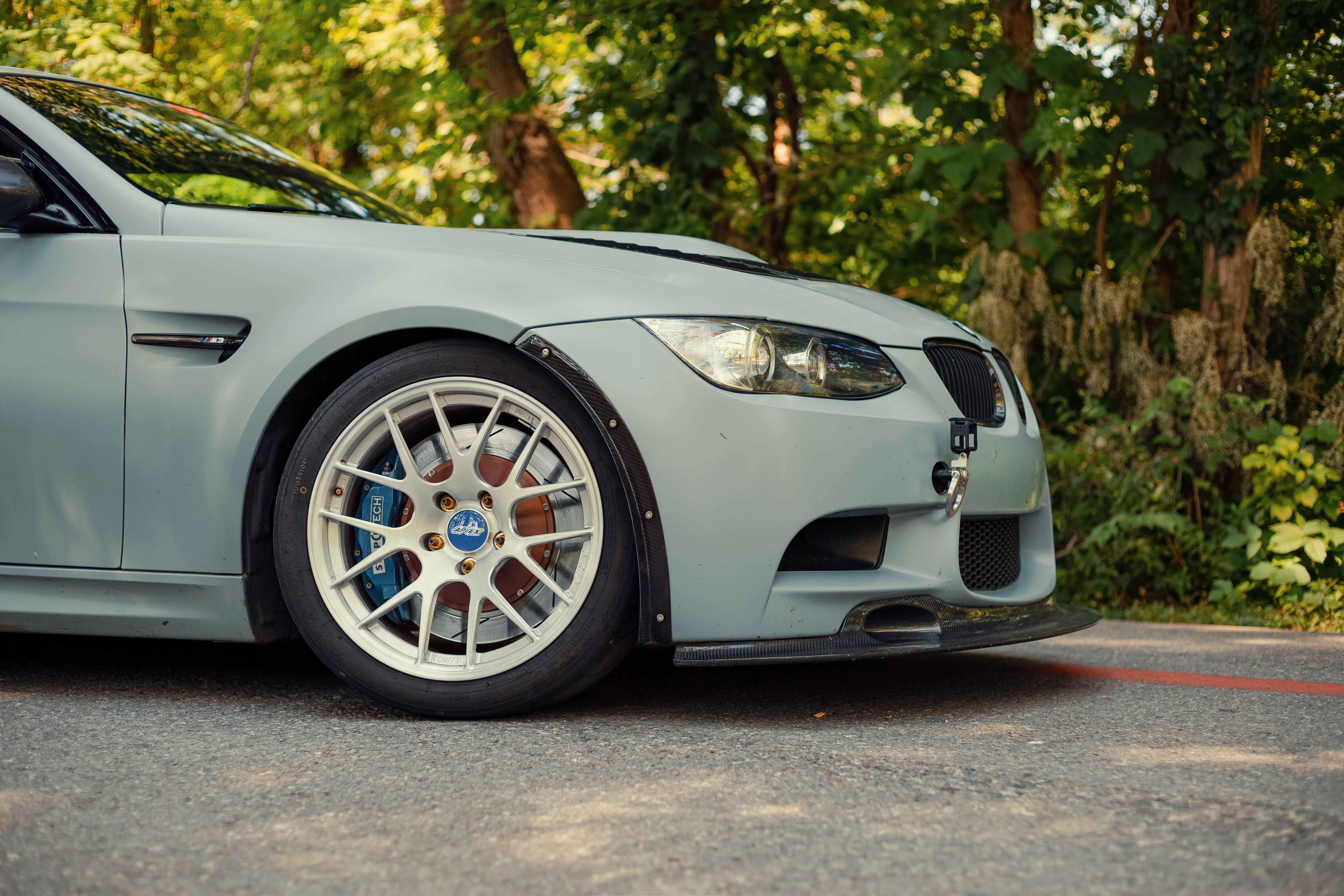 BMW E92 Coupe M3 with 18