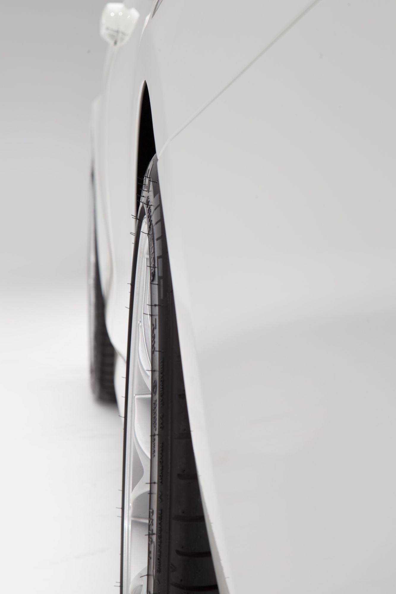 White BMW F30 Sedan 3 Series with 18" EC-7 Apex wheels in Race Silver