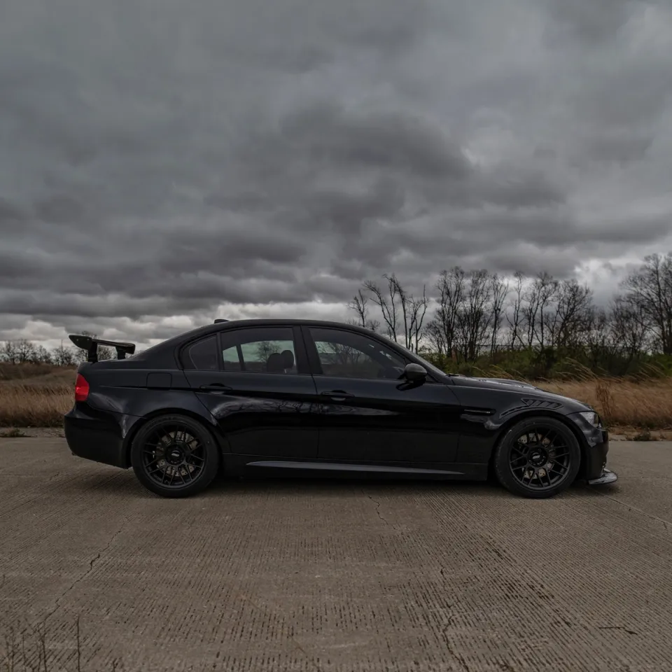 BMW E90 Sedan M3 with 18