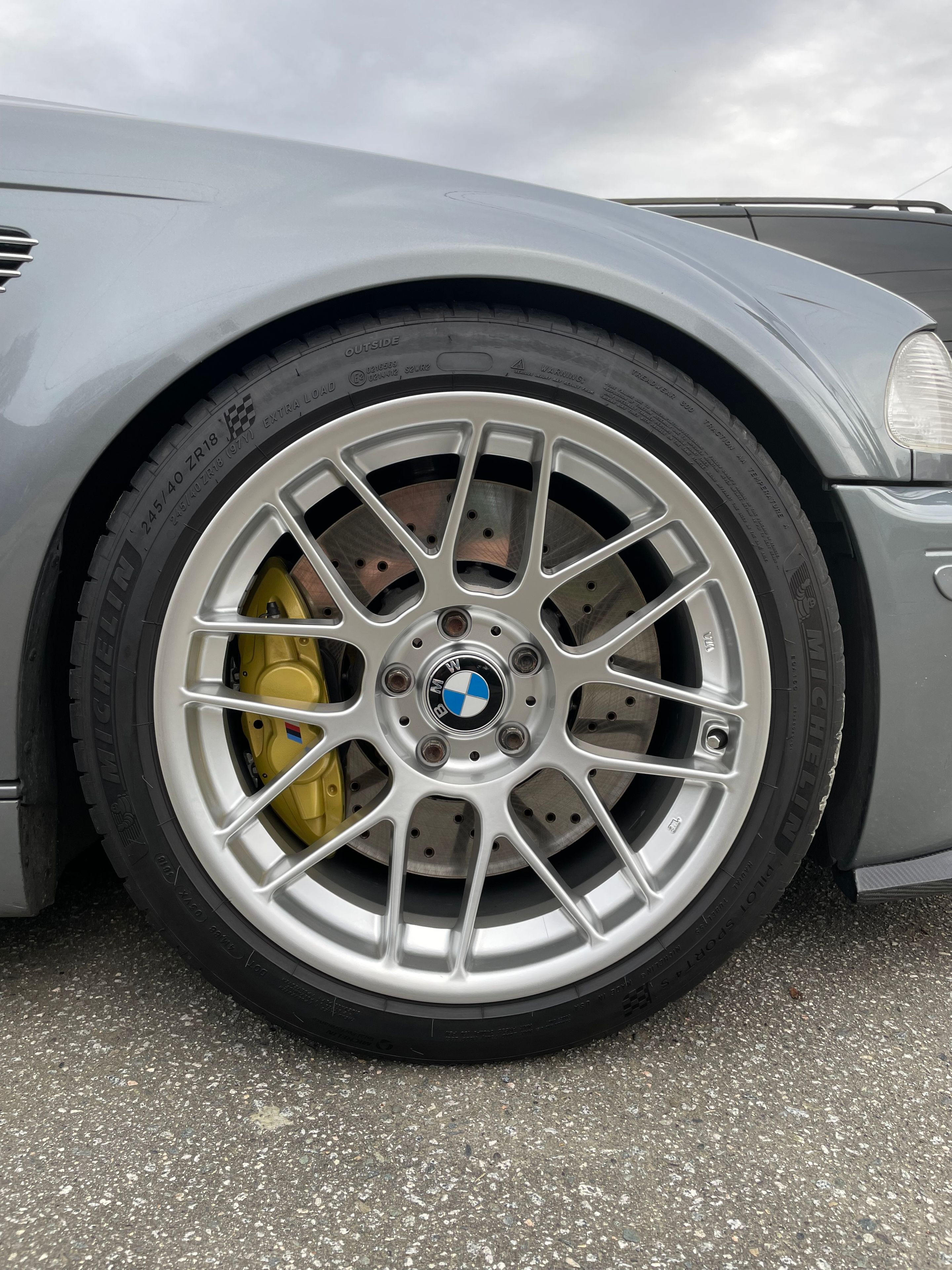 Silver BMW E46 M3 with 18" ARC-8 Apex wheels in Race Silver