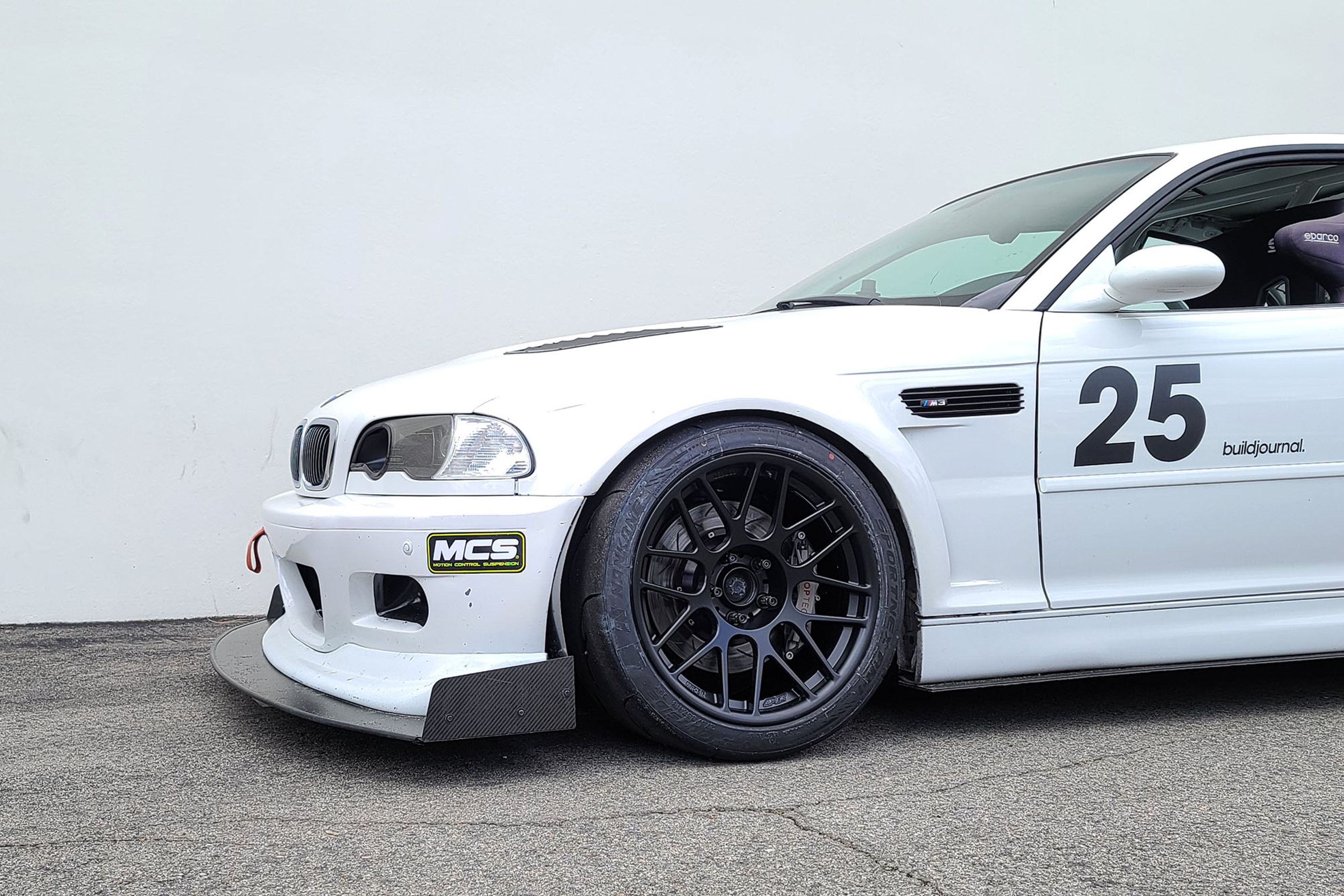 White BMW E46 M3 with 18" ARC-8R Apex wheels in Satin Black