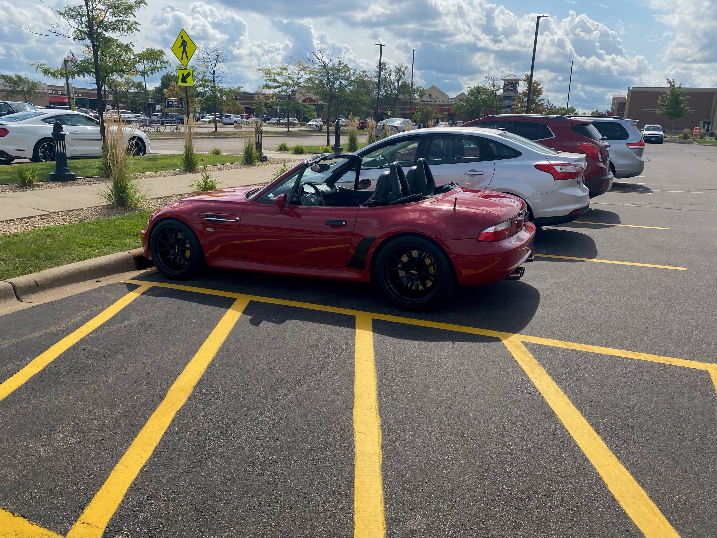 Red BMW E36/7 Roadster Z3 M with 18" FL-5 Apex wheels in Satin Black
