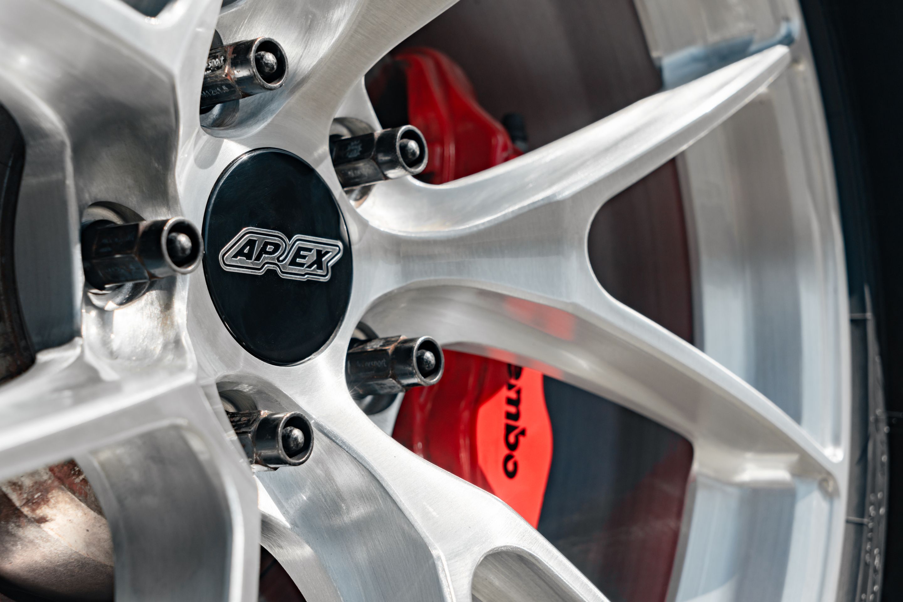 White BMW E90 Sedan M3 with 19" VS-5RS Apex wheels in Brushed Clear