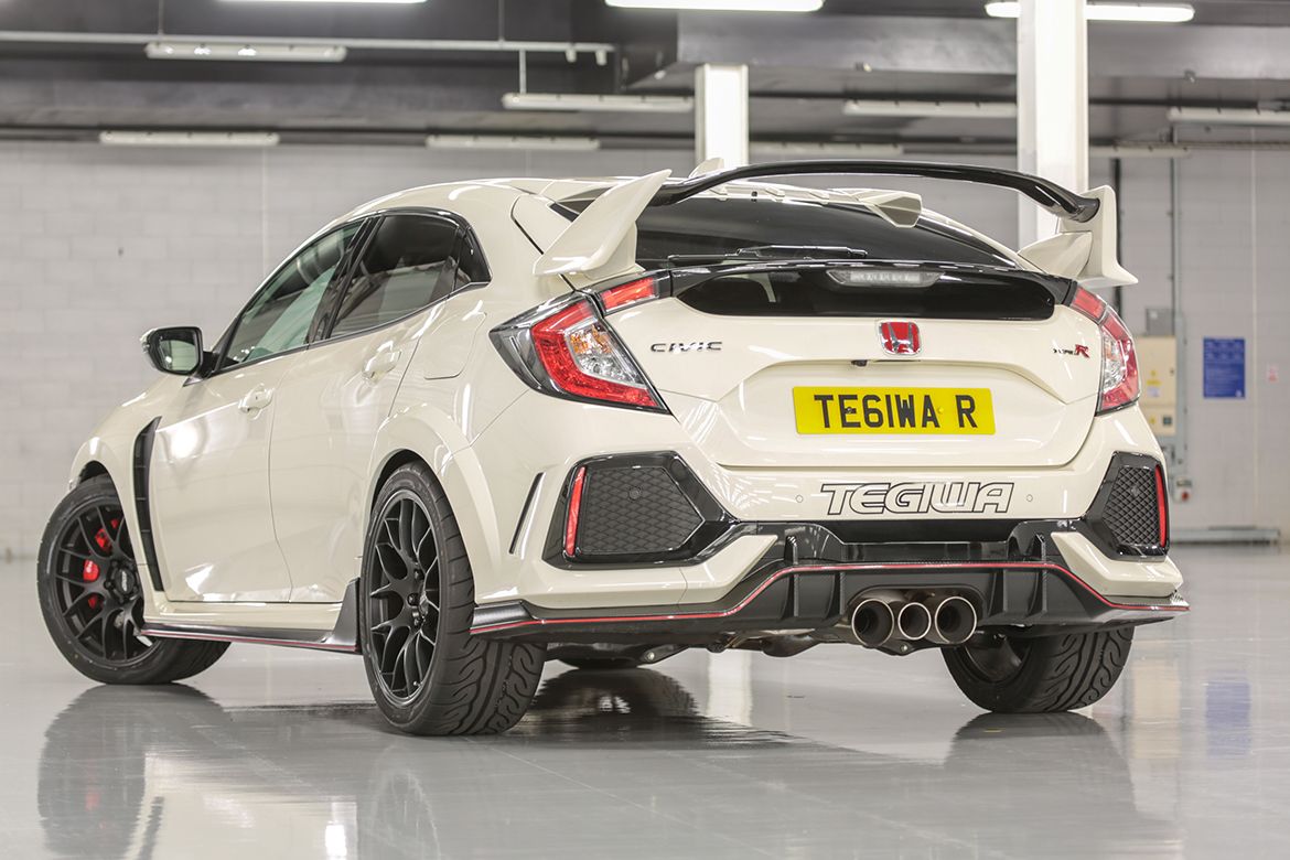 White Honda FK8 Civic Type-R with 19" EC-7 Apex wheels in Satin Black
