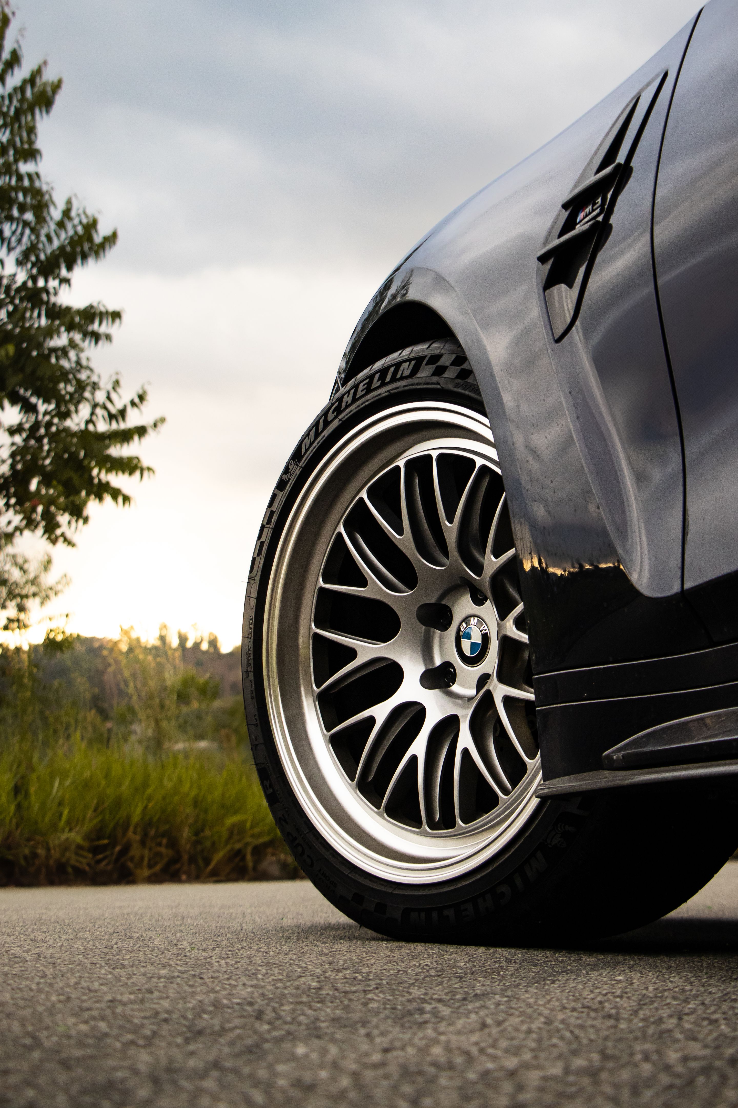 Blue BMW G80 M3 with 19" ML-10RT Apex wheels in Machined Lip Race Silver