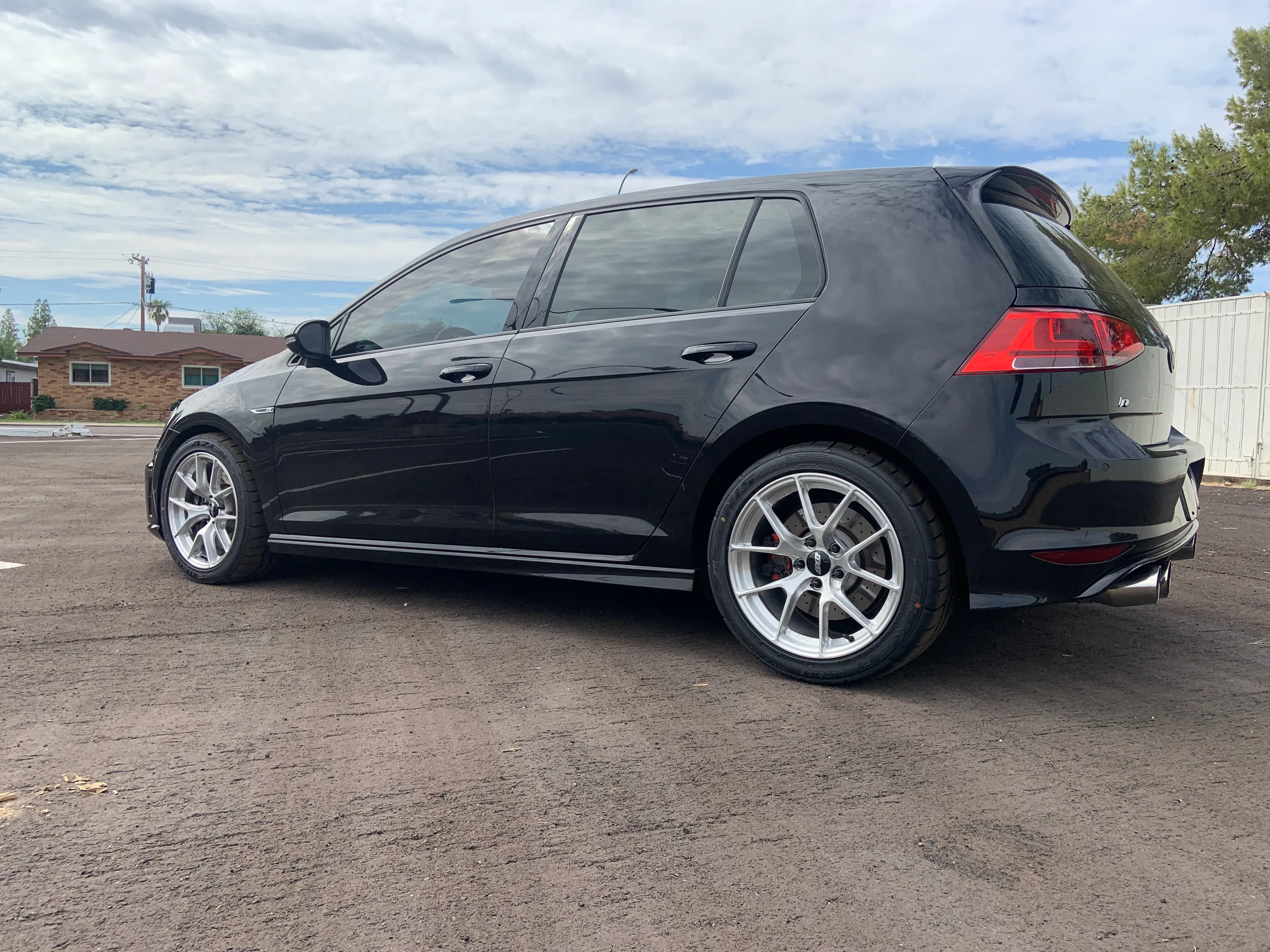Golf R 17 Inch VW MK7 Golf R with 17