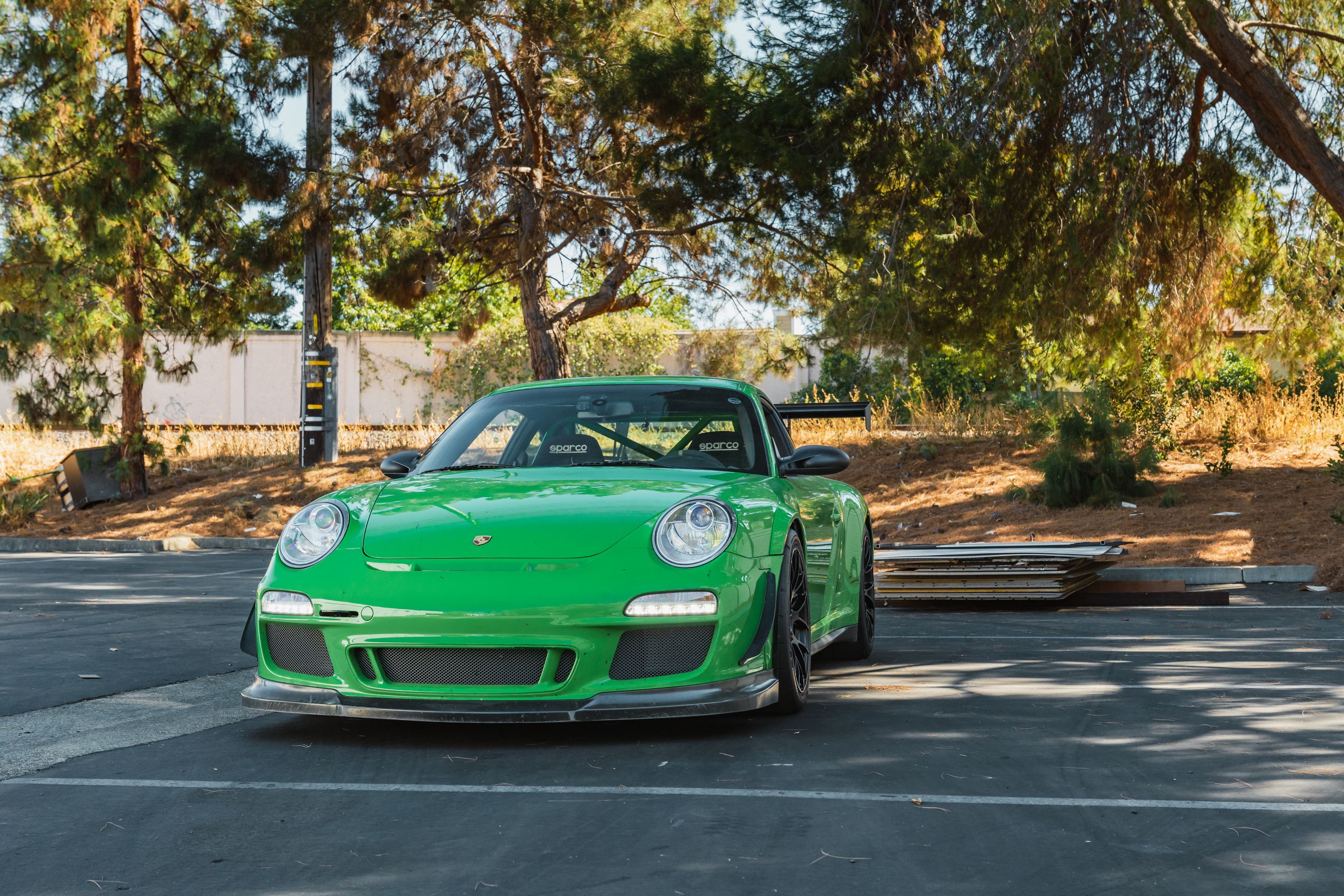 Green Porsche 911 997 GT3 RS with 18" EC-7RS Apex wheels in Satin Black