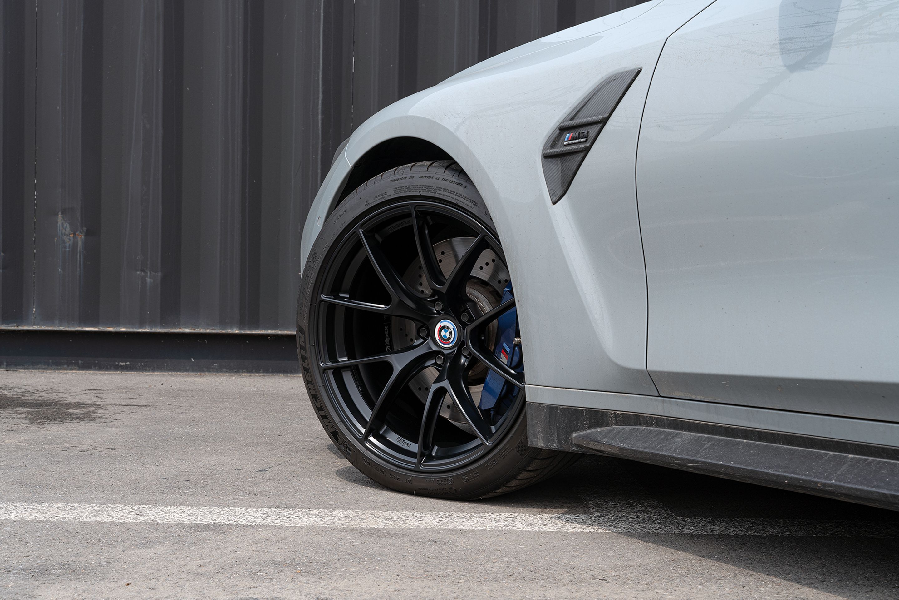 Grey BMW G80 M3 with 19"/20" VS-5RS Apex wheels in Satin Black