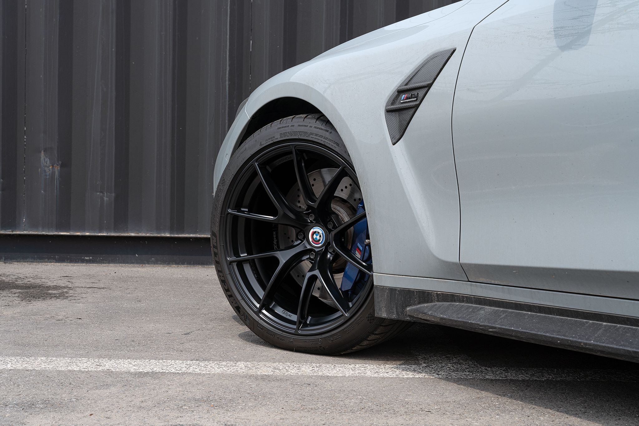 Grey BMW G80 M3 with 19"/20" VS-5RS Apex wheels in Satin Black