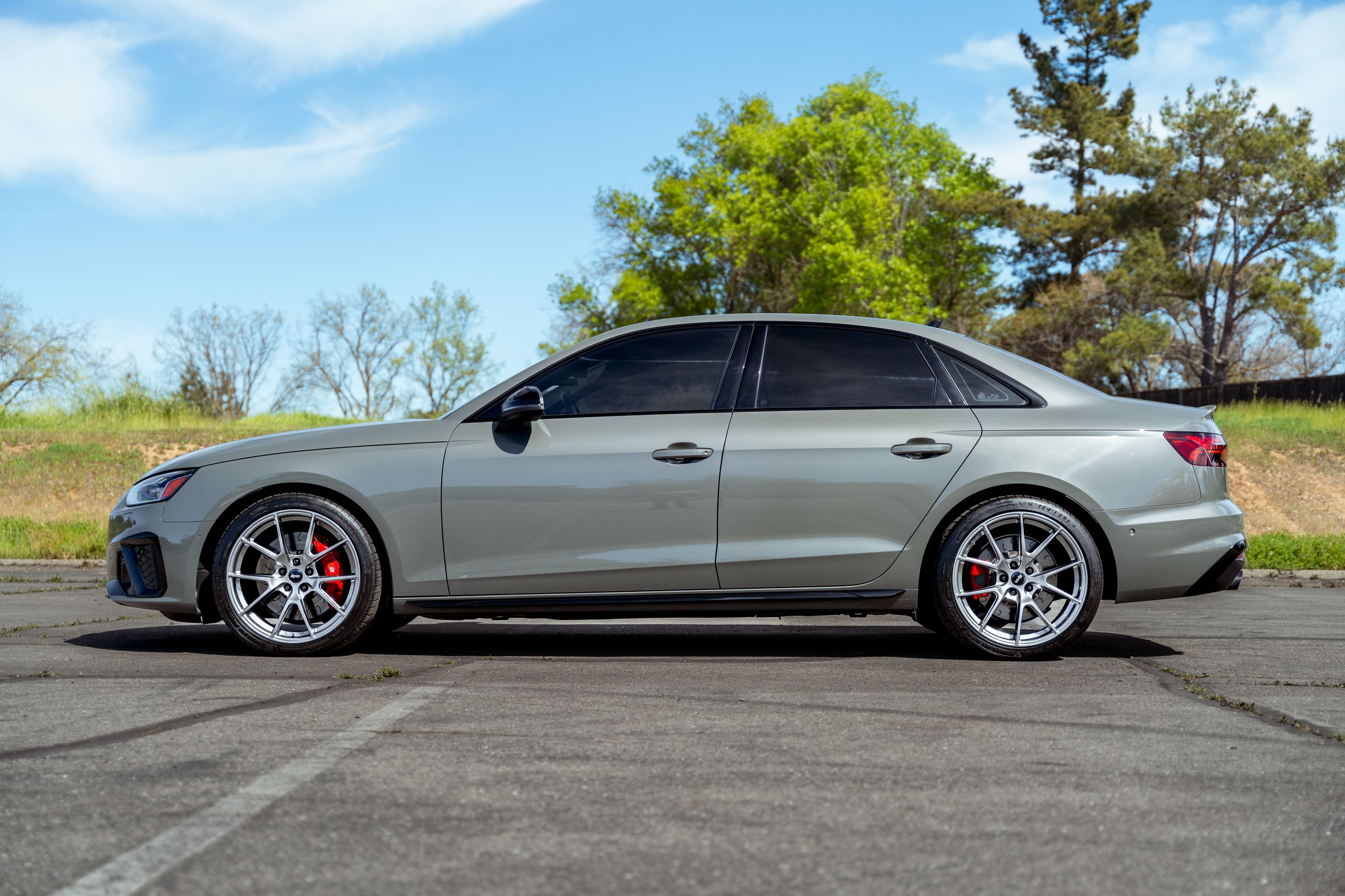 Grey Audi B9 S4 with 19" VS-5 Apex wheels in Hyper Black