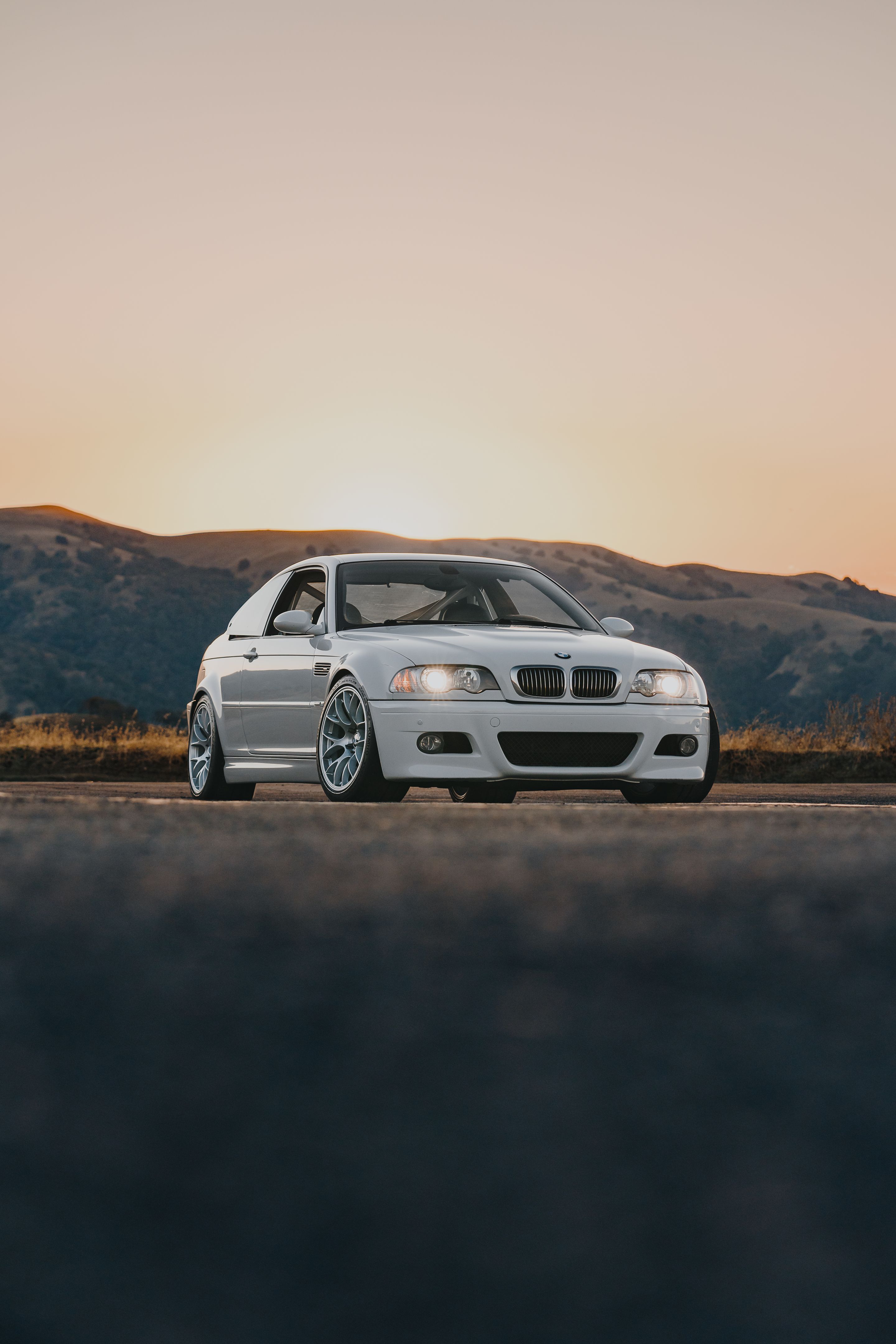 White BMW E46 M3 with 18" EC-7 Apex wheels in Race Silver