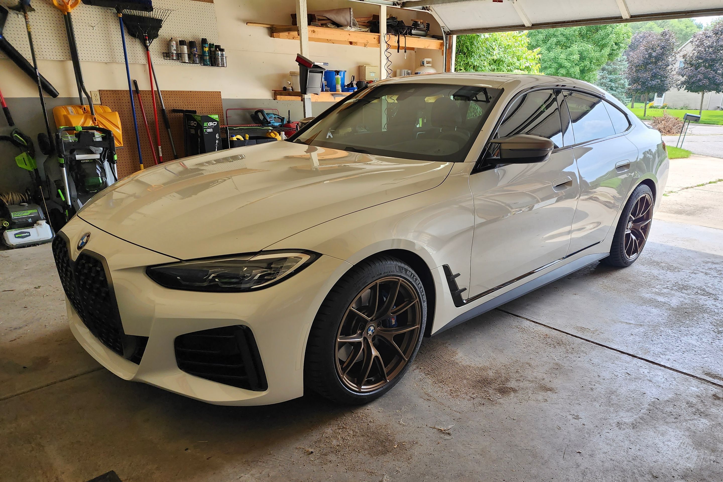 White BMW G26 Gran Coupe 4 Series with 19" VS-5RS Apex wheels in Satin Bronze