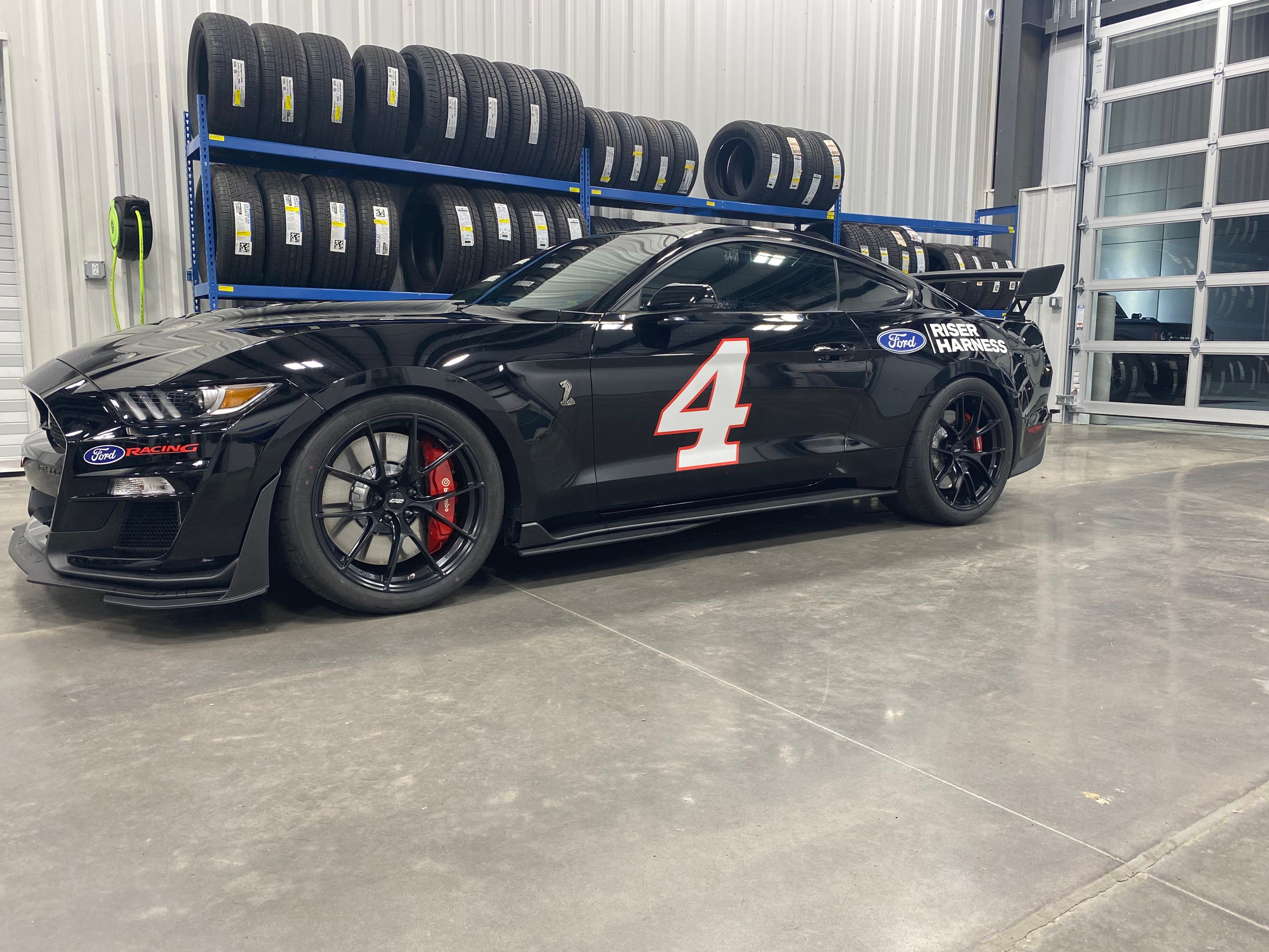 Black Ford S550 Mustang GT500 with 20" VS-5RS Apex wheels in Satin Black