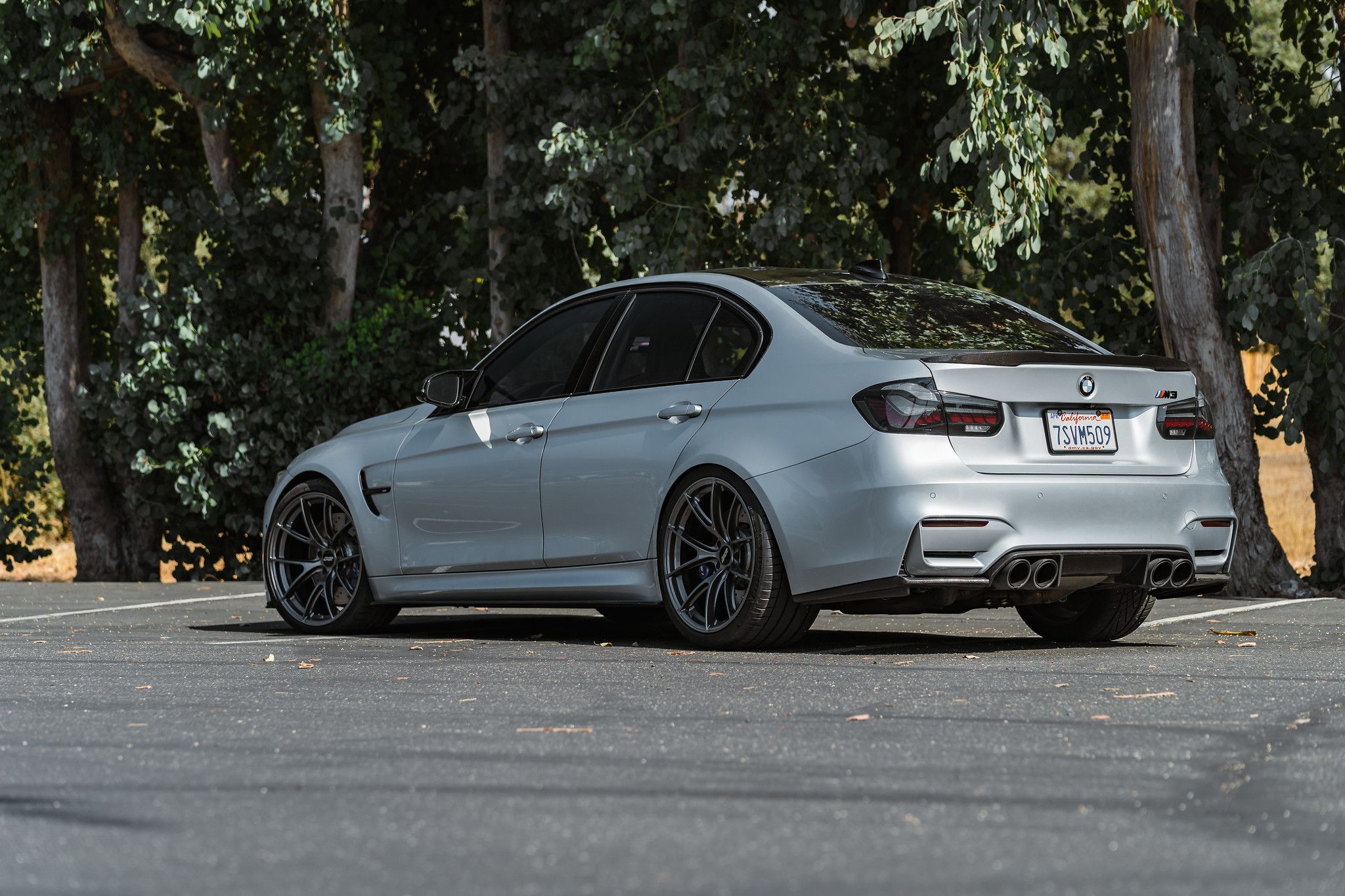 Silver BMW F80 M3 with 20" VS-5RS Apex wheels in Anthracite