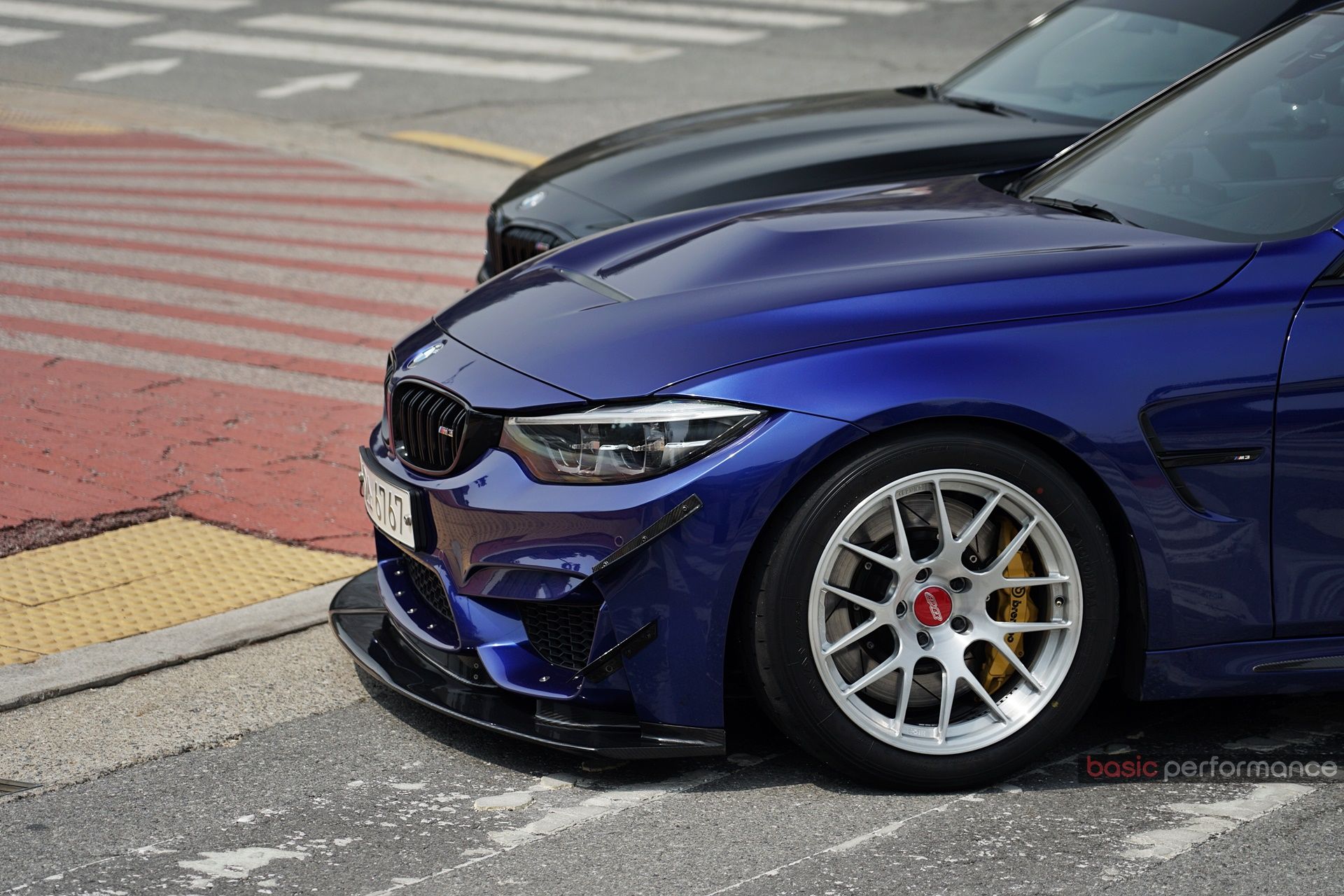 Blue BMW F80 M3 with 18" EC-7R Apex wheels in Brushed Clear