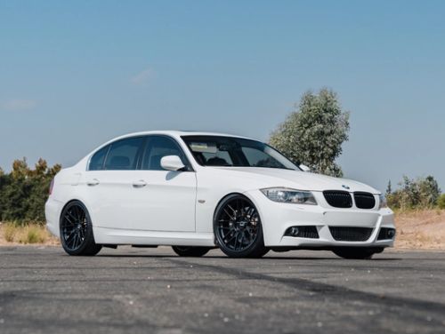 White BMW 3 Series - ARC-8RT in Satin Black