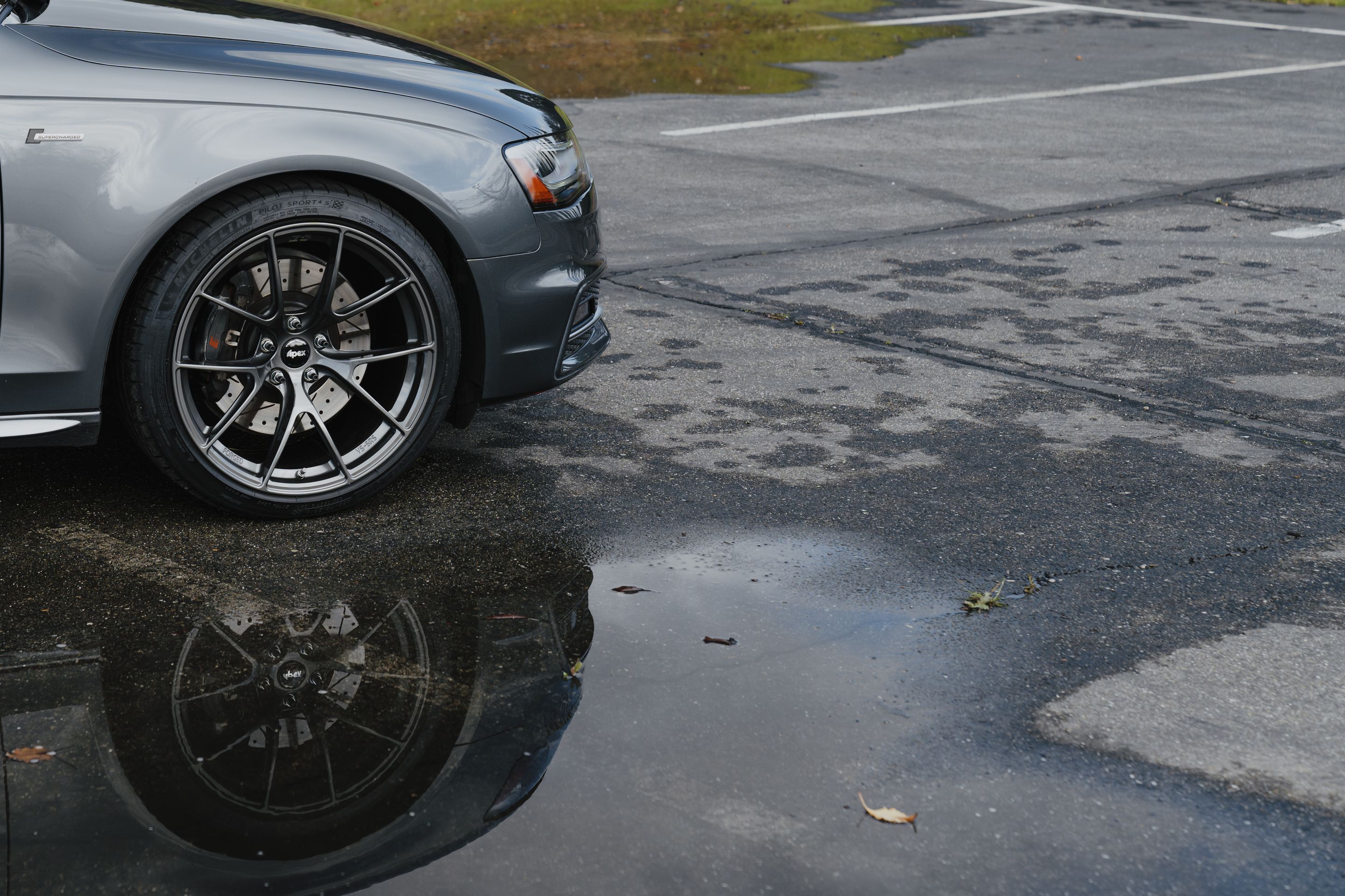 Grey Audi B8 S4 with 19" VS-5RS Apex wheels in Anthracite