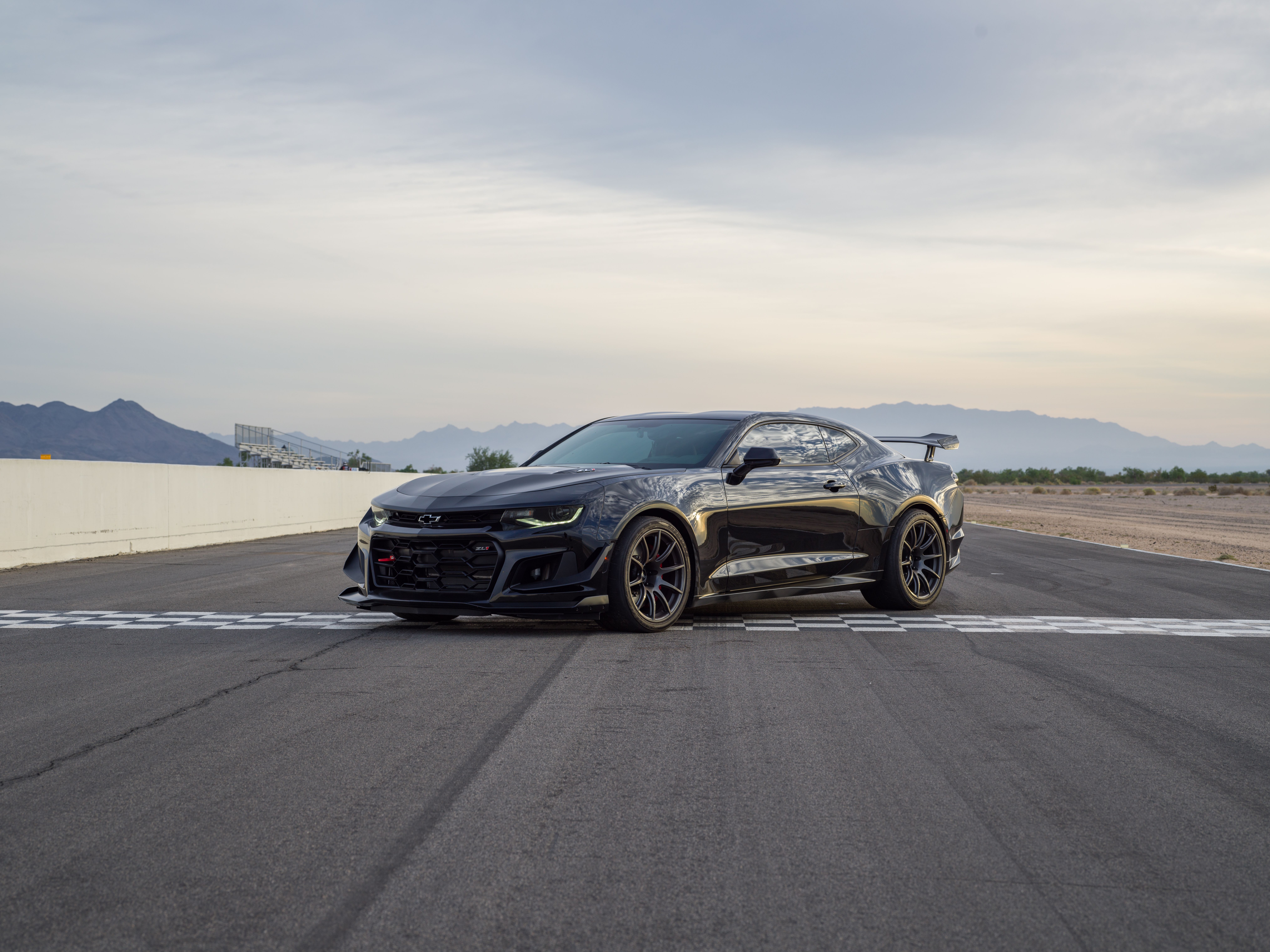 Chevrolet 6th Gen Camaro ZL1 1LE with 19