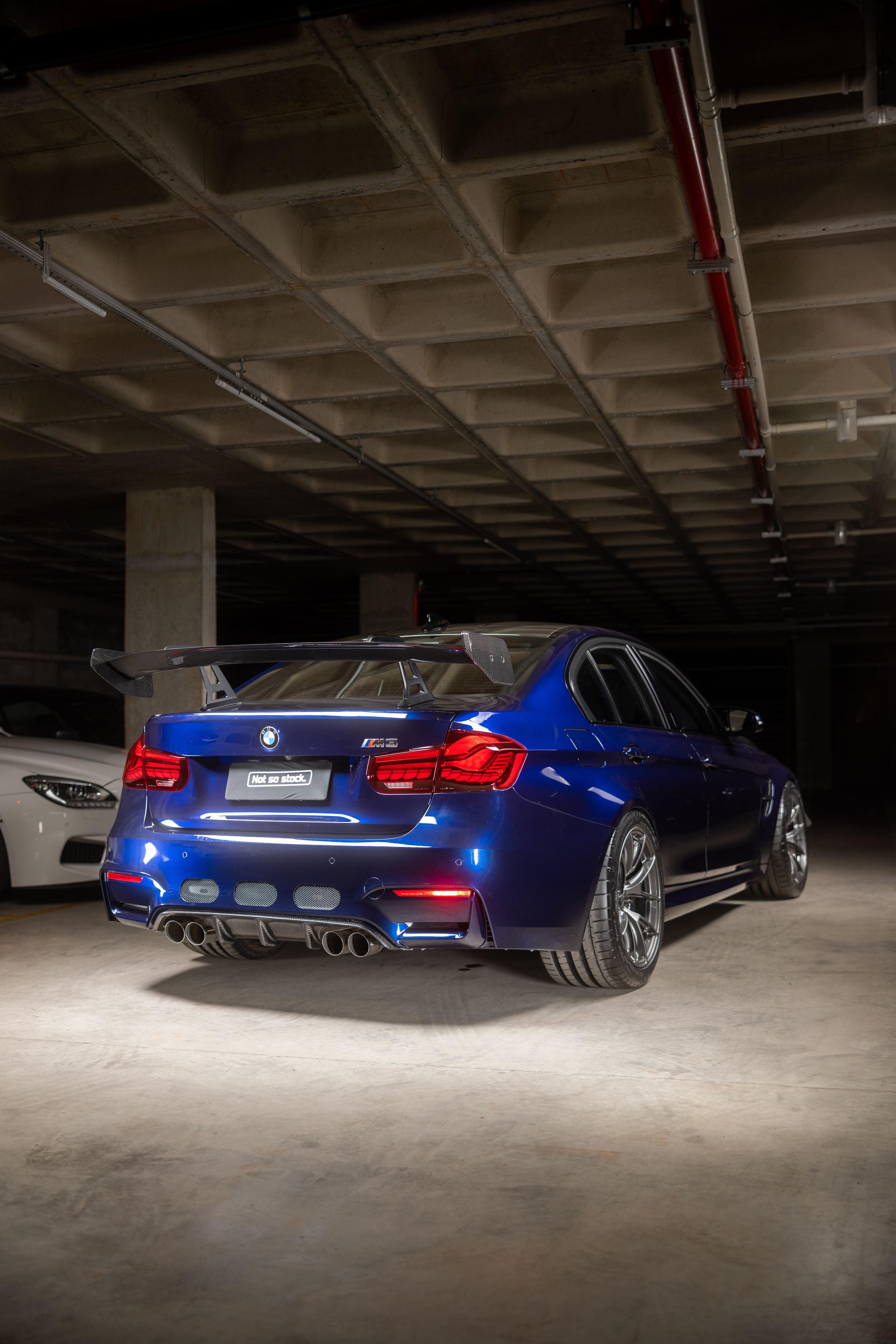 Blue BMW F80 M3 with 18" VS-5RS Apex wheels in Anthracite