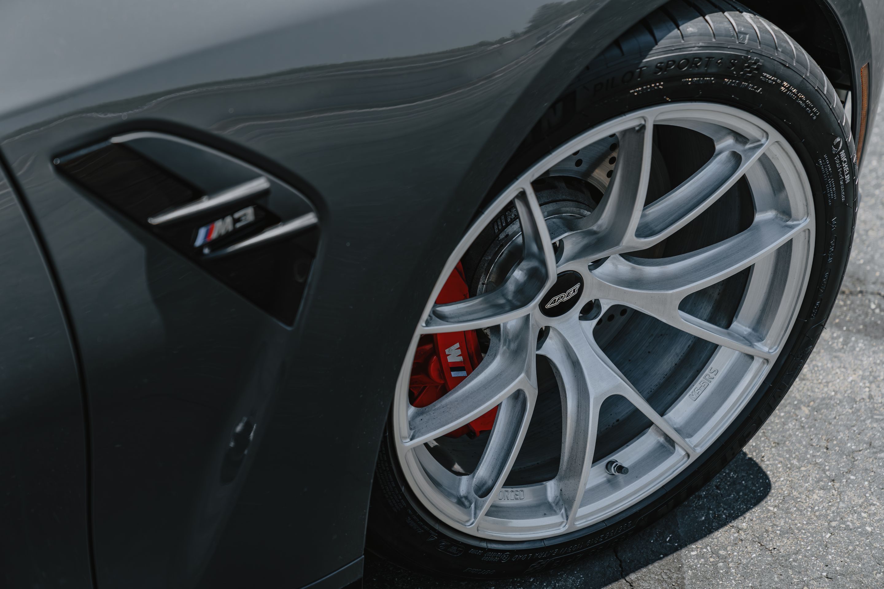 Grey BMW G80 M3 with 19" VS-5RS Apex wheels in Brushed Clear
