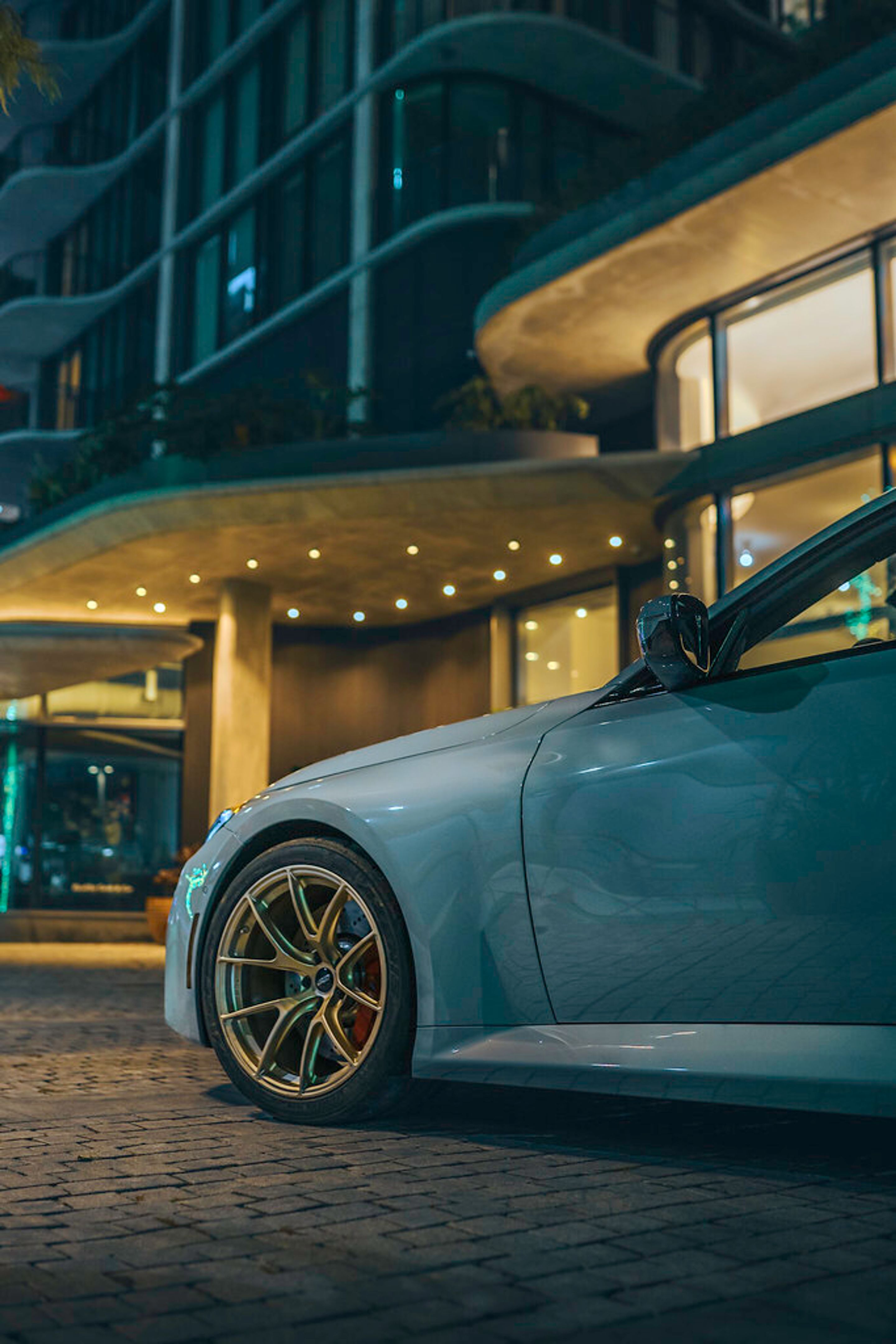 Blue BMW G87 M2 with 19" VS-5RS Apex wheels in Motorsport Gold