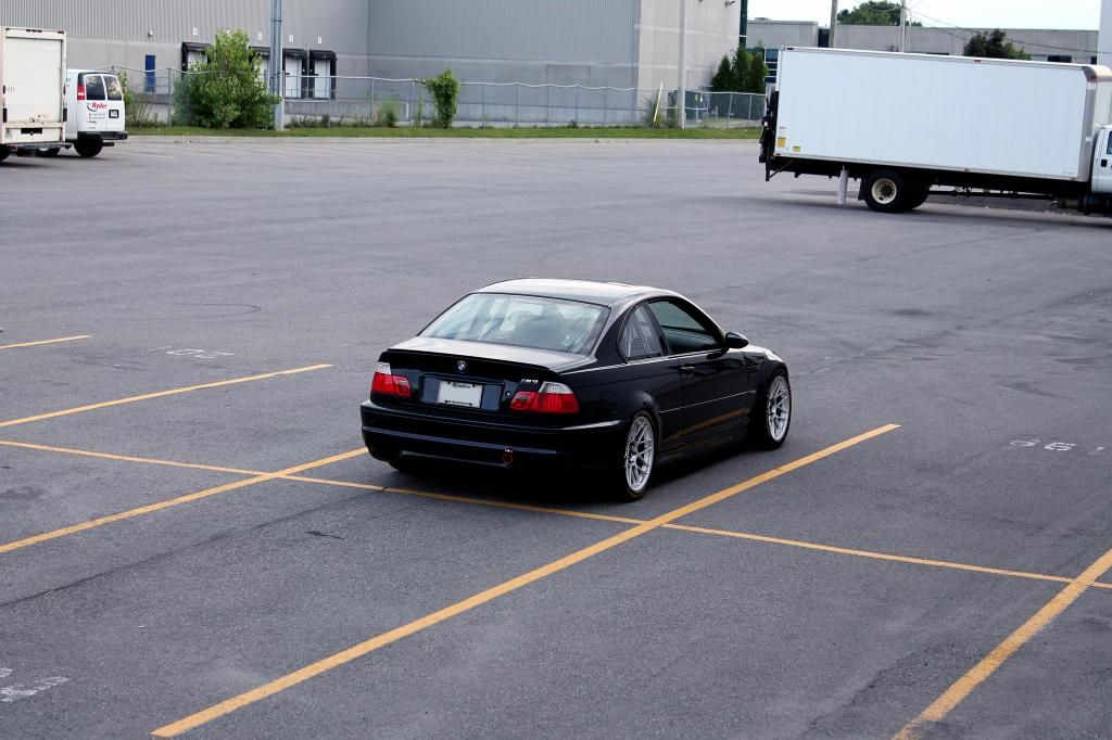 Black BMW E46 M3 with 18" ARC-8 Apex wheels in Hyper Silver