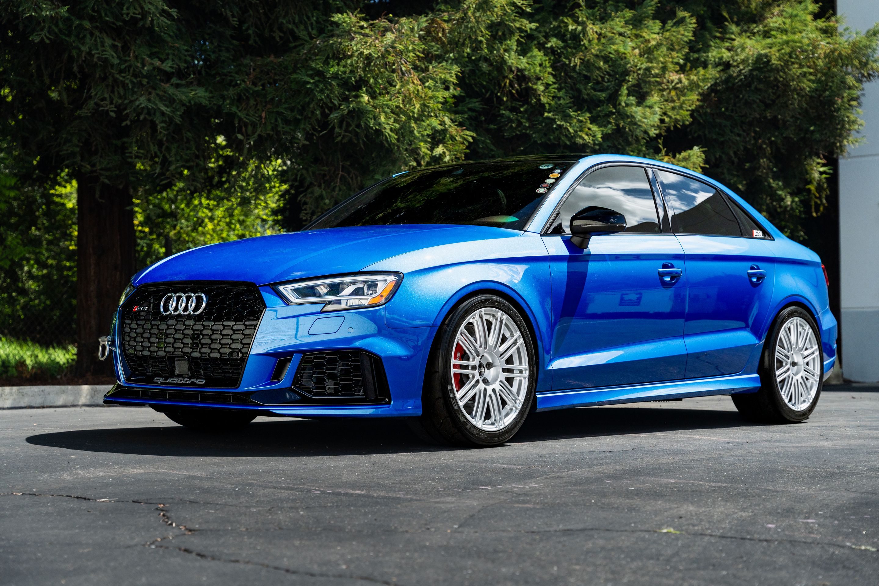 Blue Audi 8V RS 3 with 18" TC-10RT Apex wheels in Race Silver