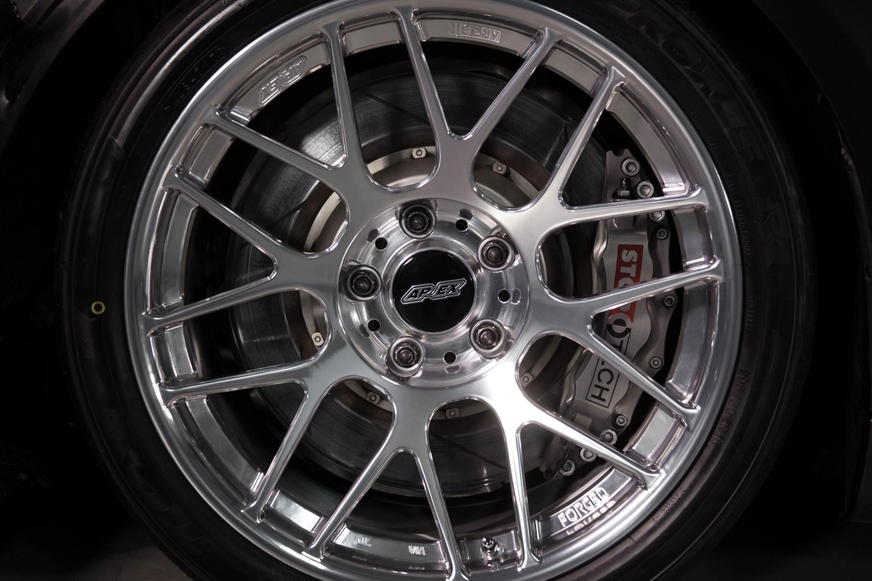 Multicolor BMW F87 M2 with 18" ARC-8R Apex wheels in Polished