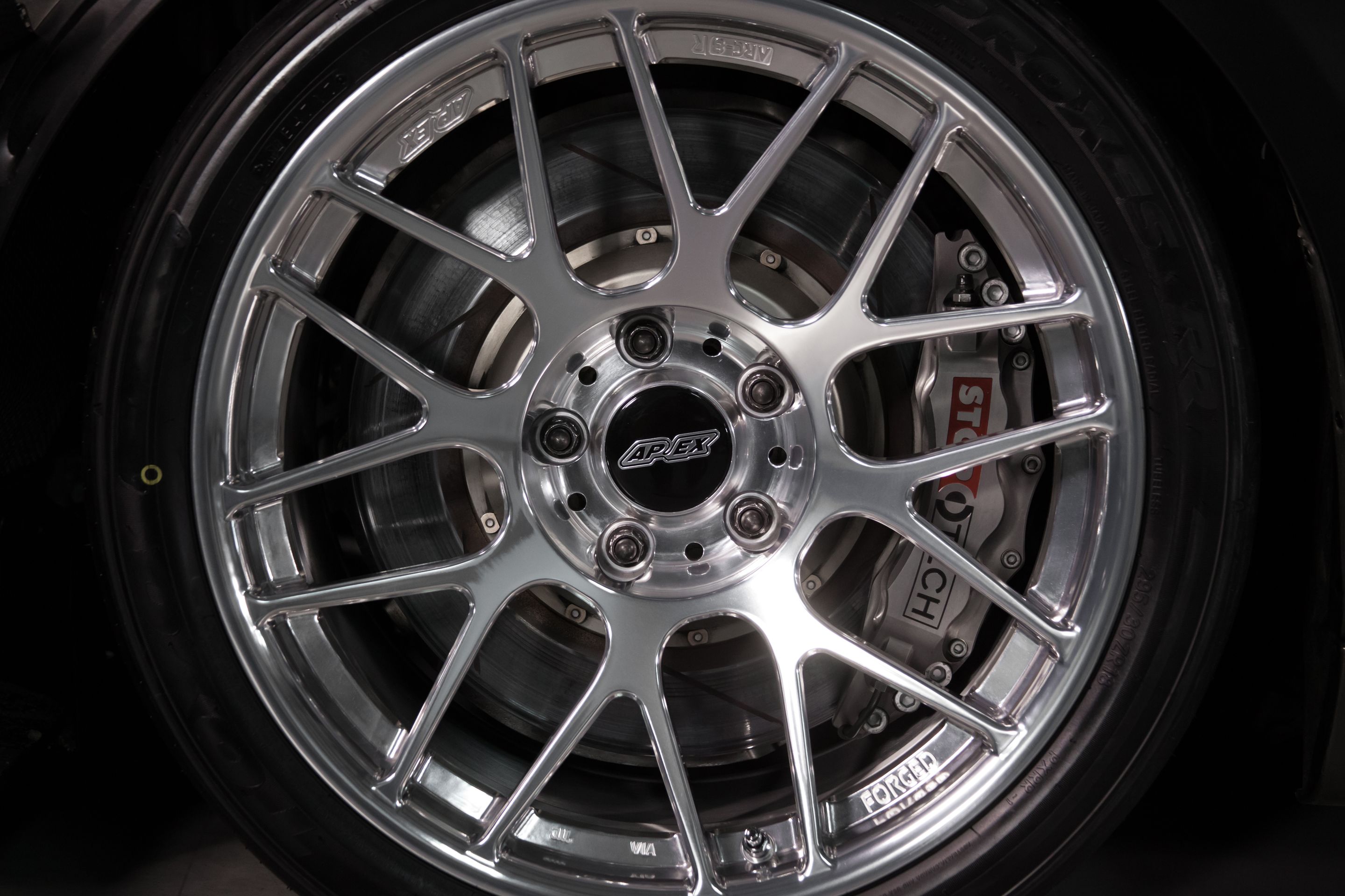 Multicolor BMW F87 M2 with 18" ARC-8R Apex wheels in Polished