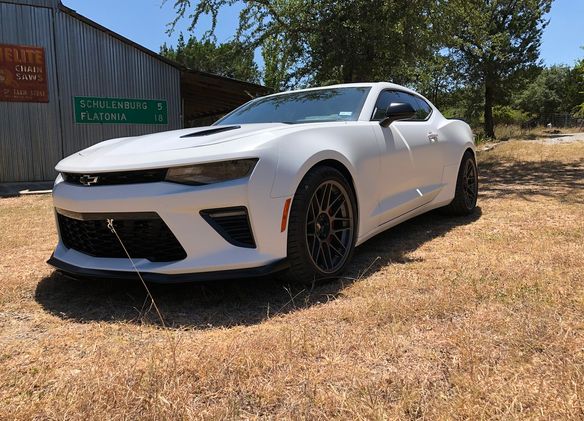 Chevrolet 6th Gen Camaro SS with 19" ARC-8 in Anthracite