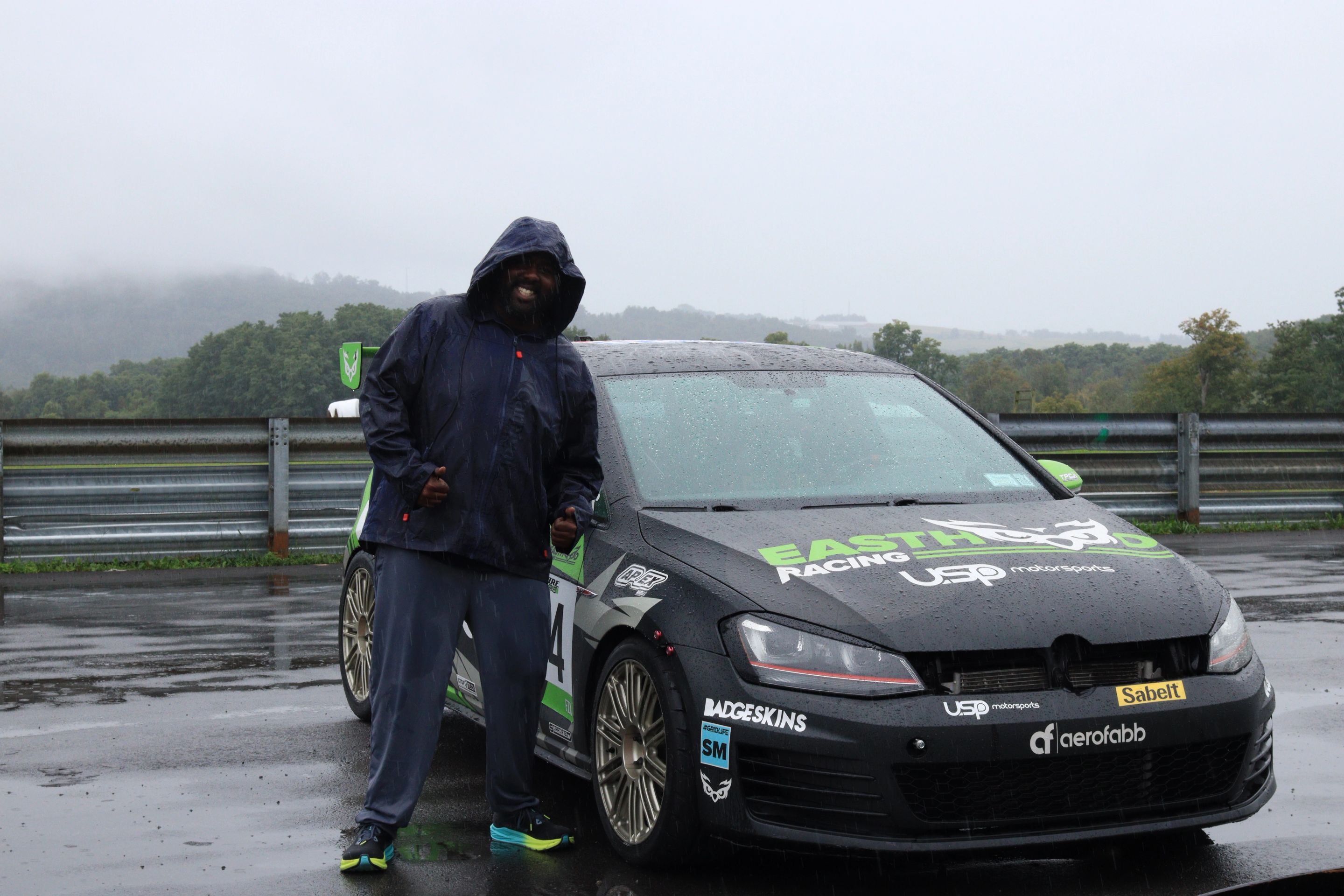 Race Livery VW MK7 GTI with 18" TC-10RT Apex wheels in Motorsport Gold