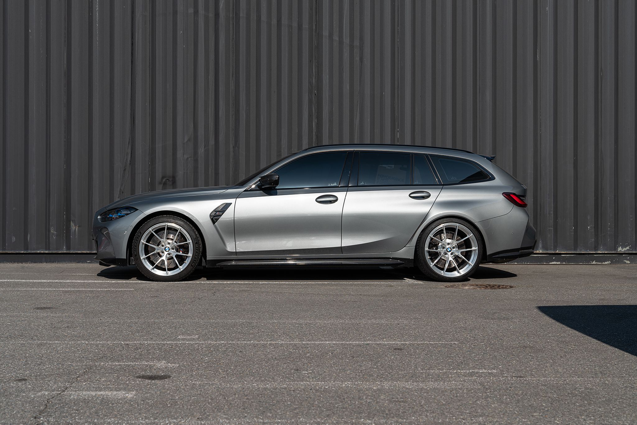 Grey BMW G80 M3 with 19"/20" VS-5RS Apex wheels in Brushed Clear
