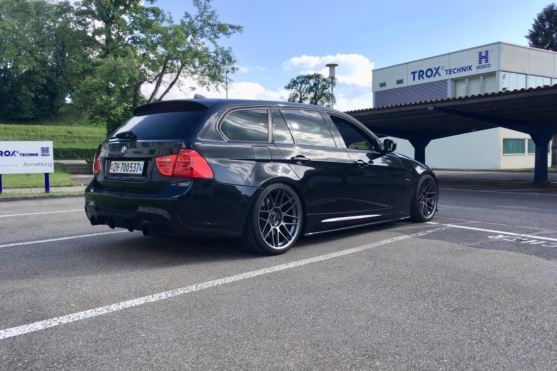 E91 Rims BMW E91 LCI Wagon 3 Series with 19